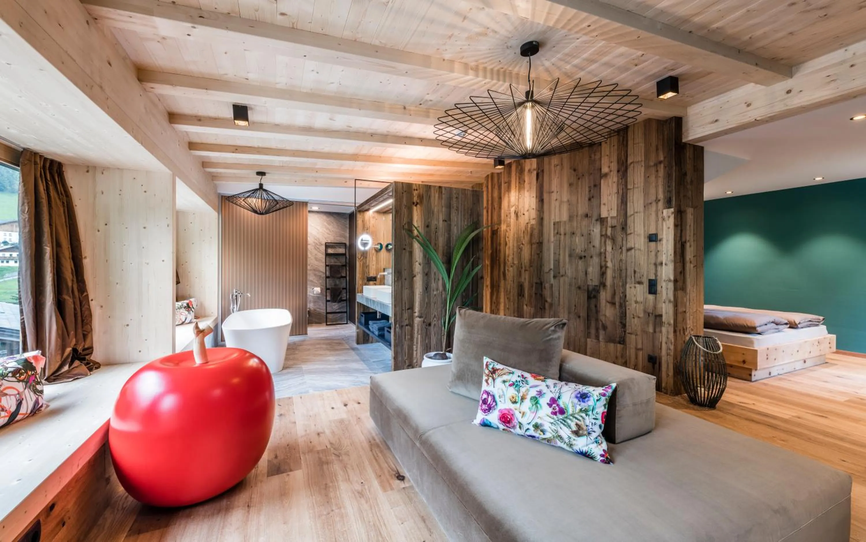 Decorative detail, Bed in Hotel Jaufentalerhof