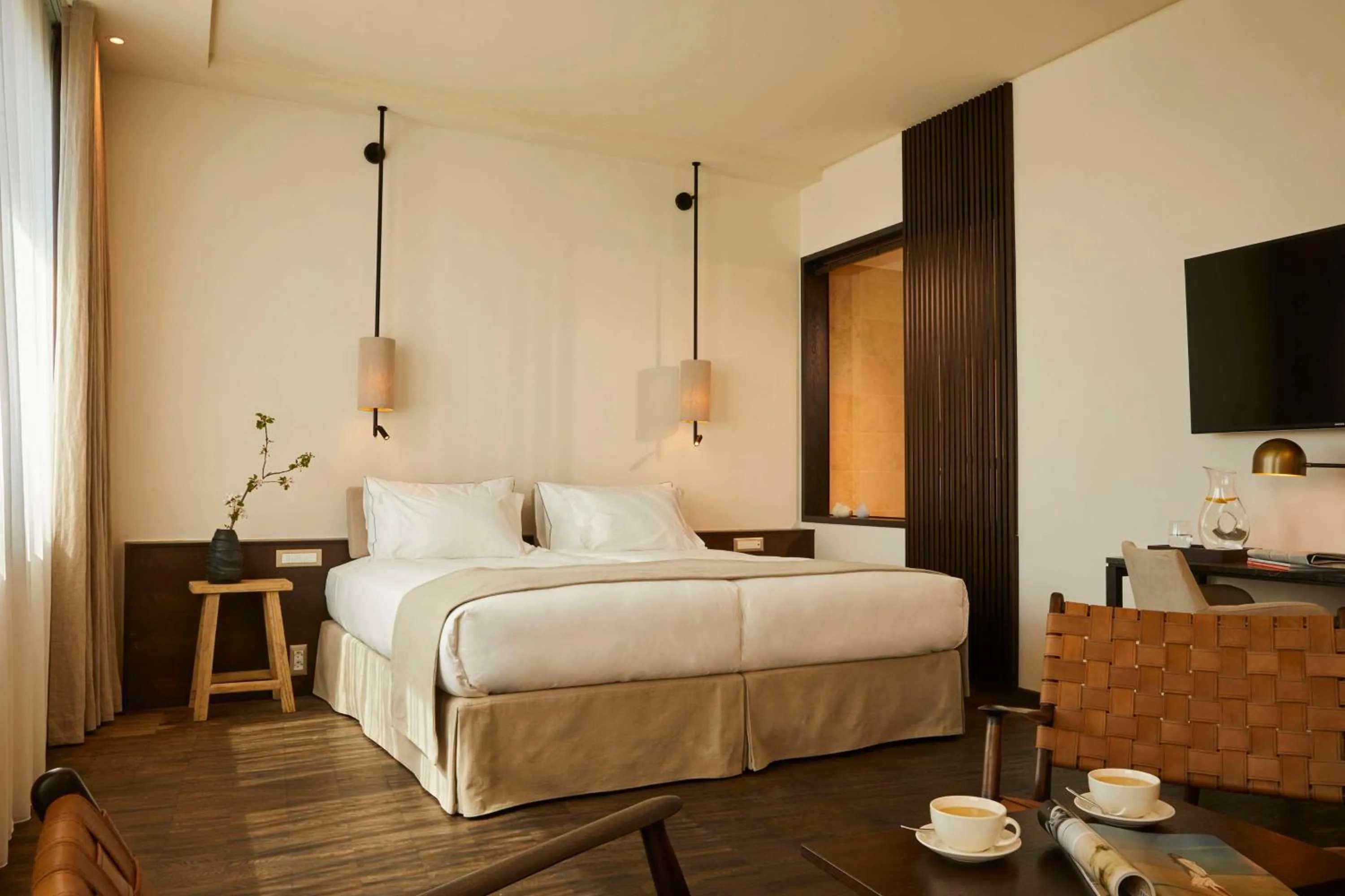 Bed in Infinity Hotel & Conference Resort Munich