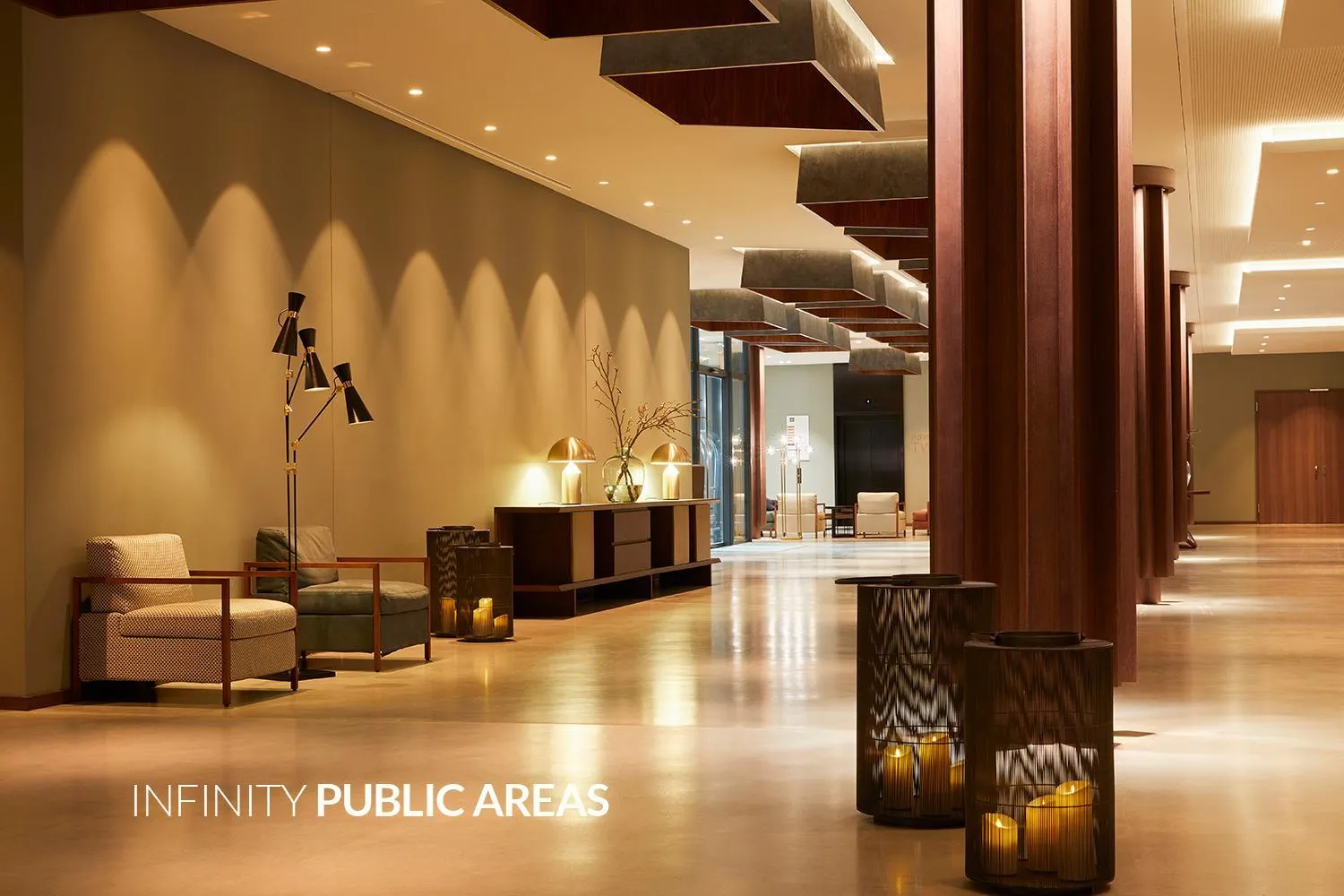 Lobby or reception in Infinity Hotel & Conference Resort Munich