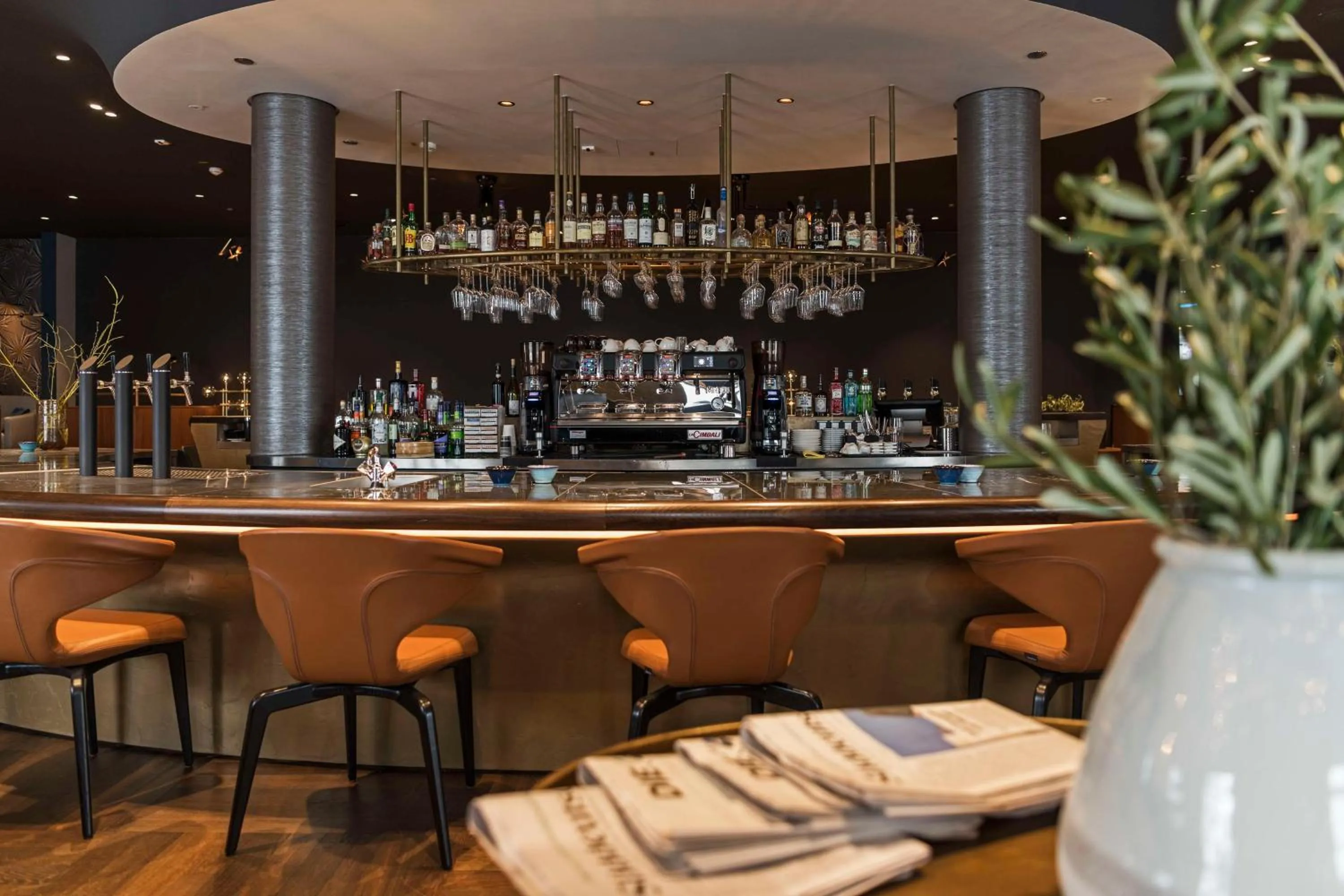 Restaurant/places to eat in Infinity Hotel & Conference Resort Munich