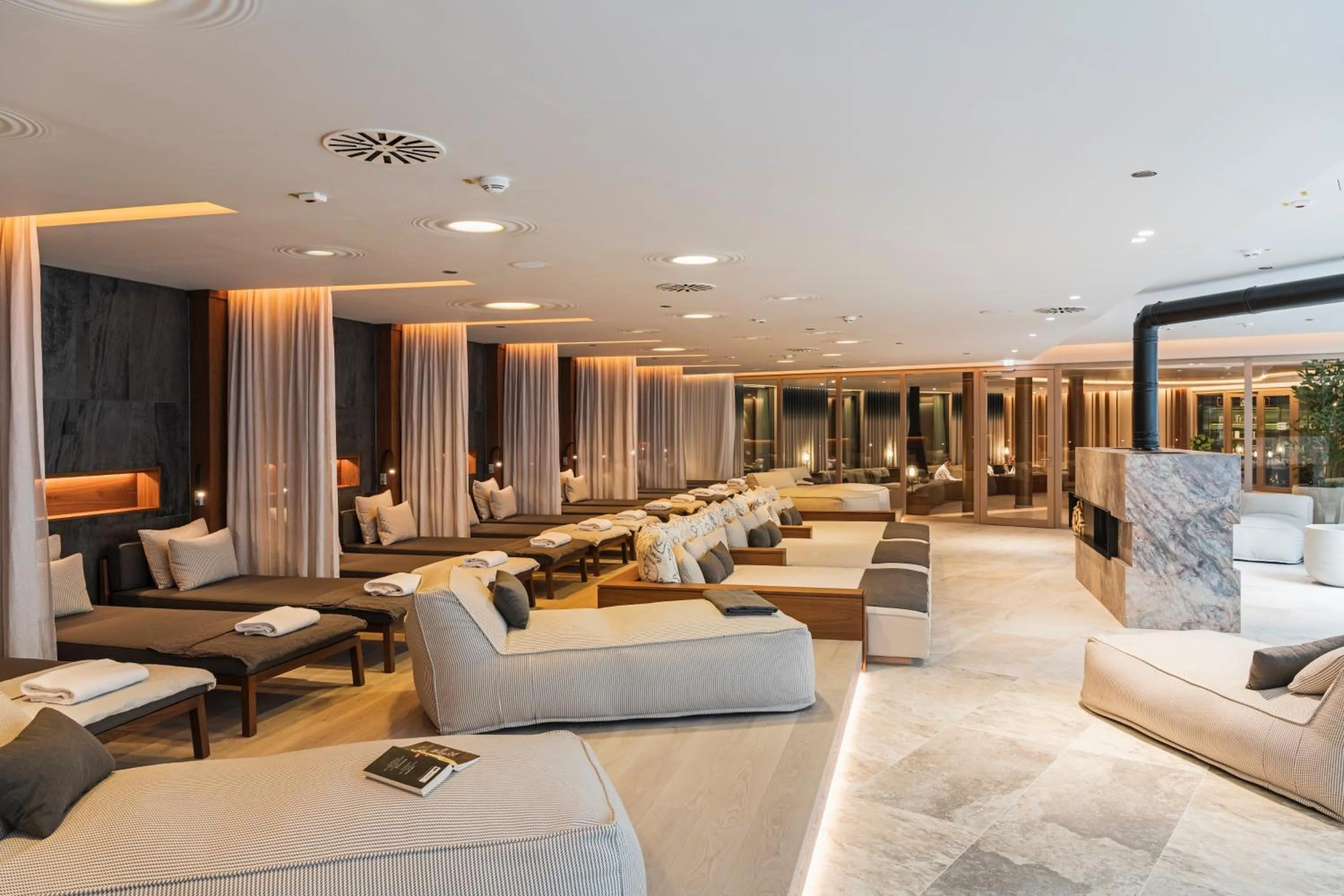 Massage in Infinity Hotel & Conference Resort Munich