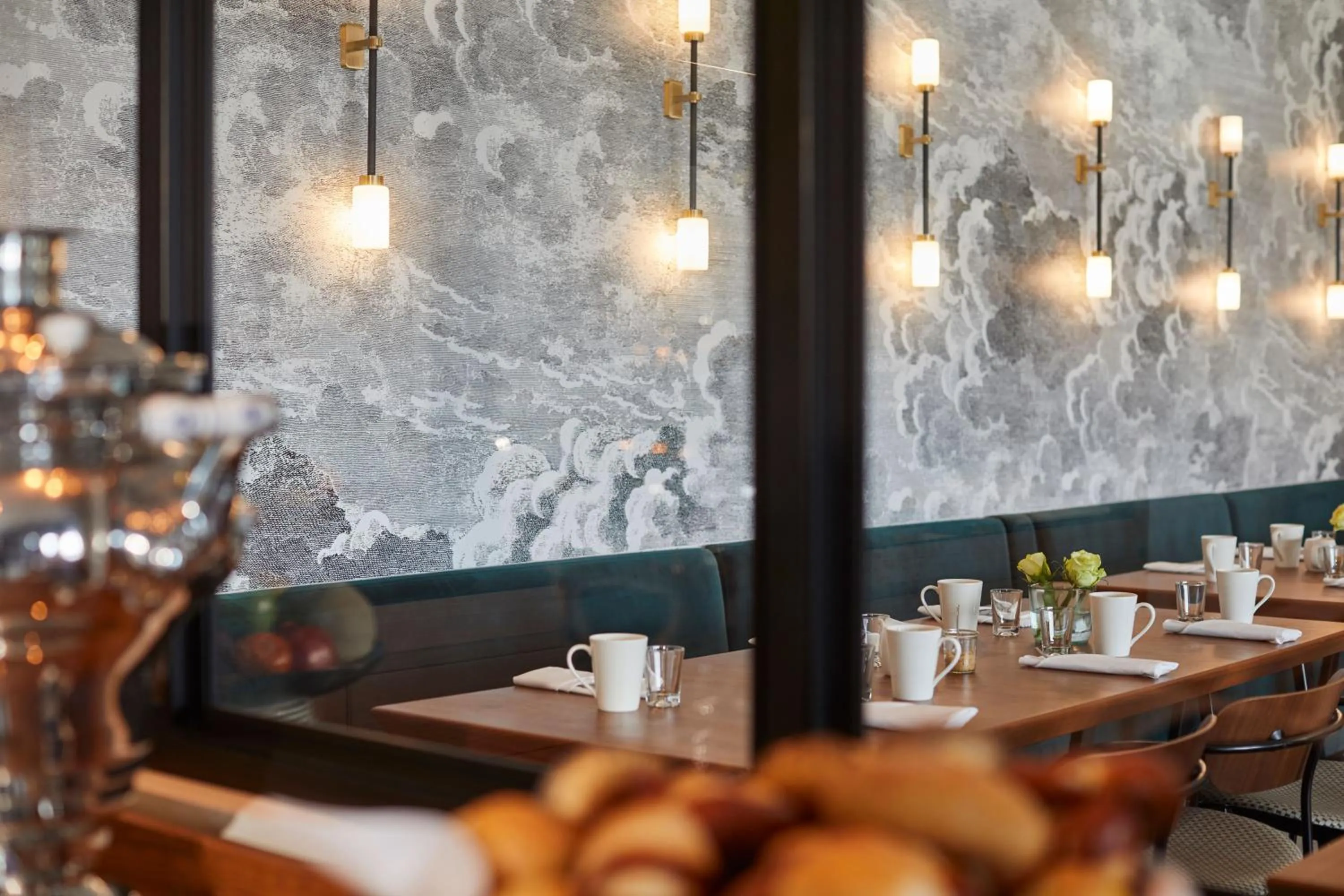 Restaurant/places to eat in Infinity Hotel & Conference Resort Munich