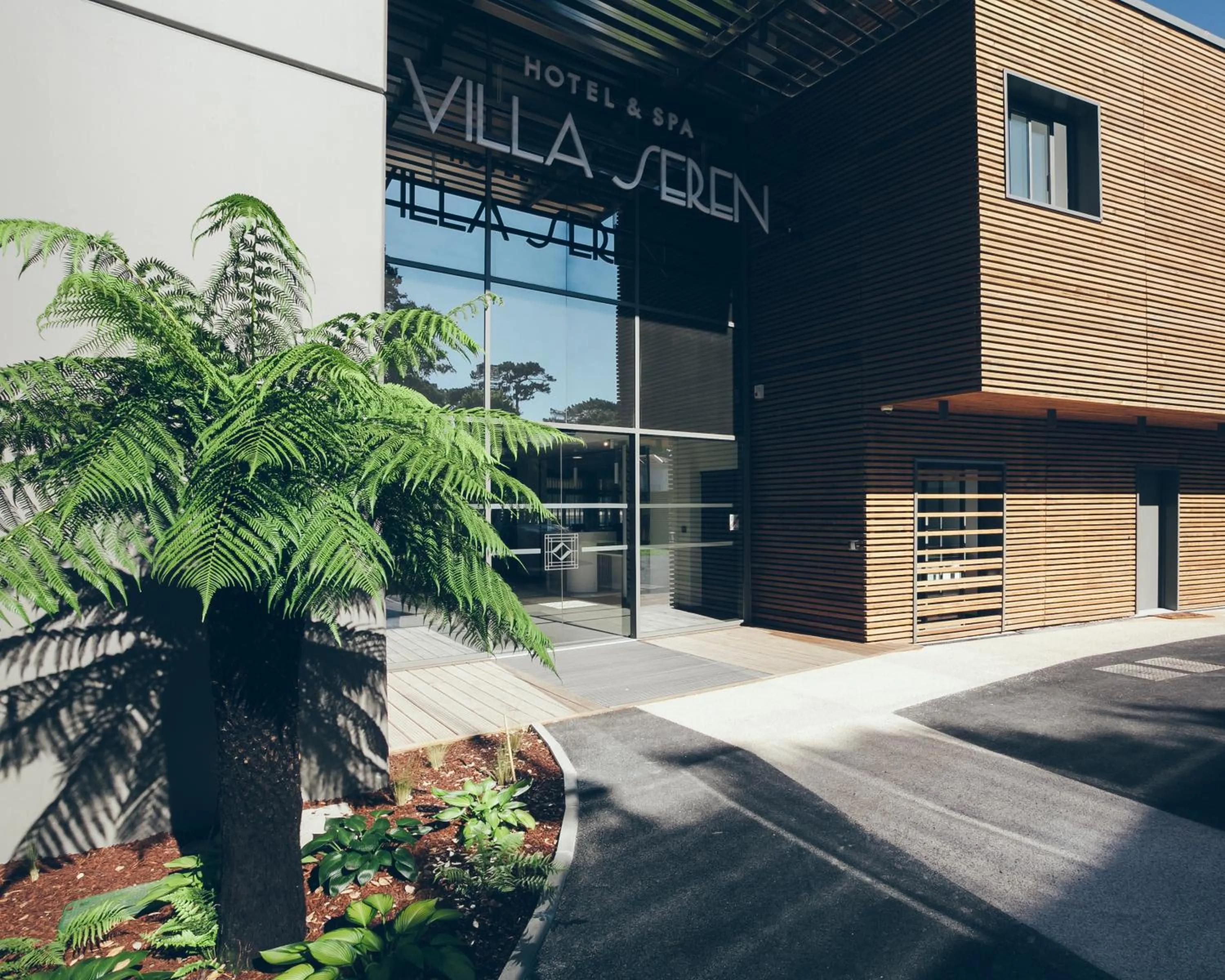 Facade/entrance in Hôtel & Spa Villa Seren