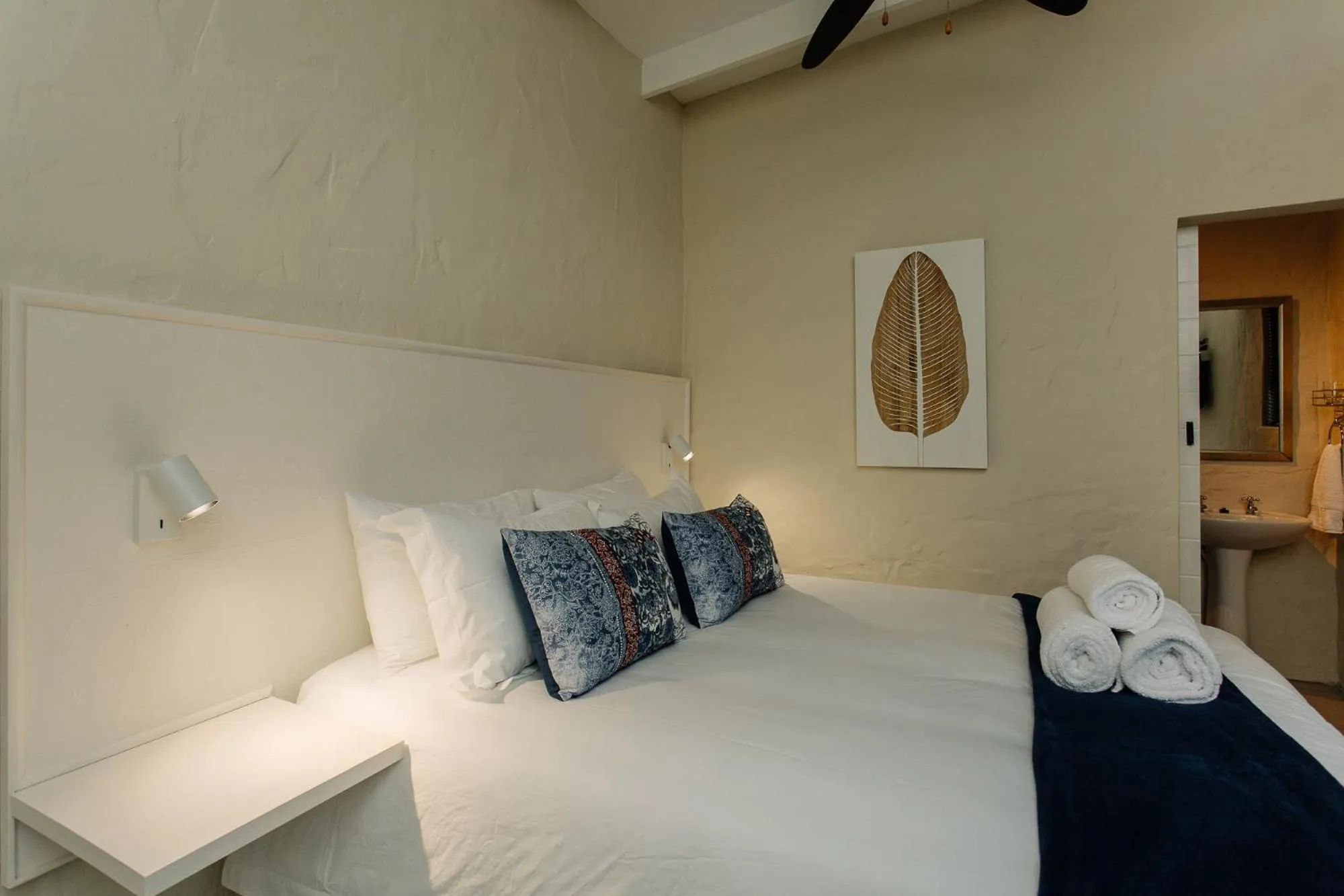 Bed in L'auberge Country Hideaway