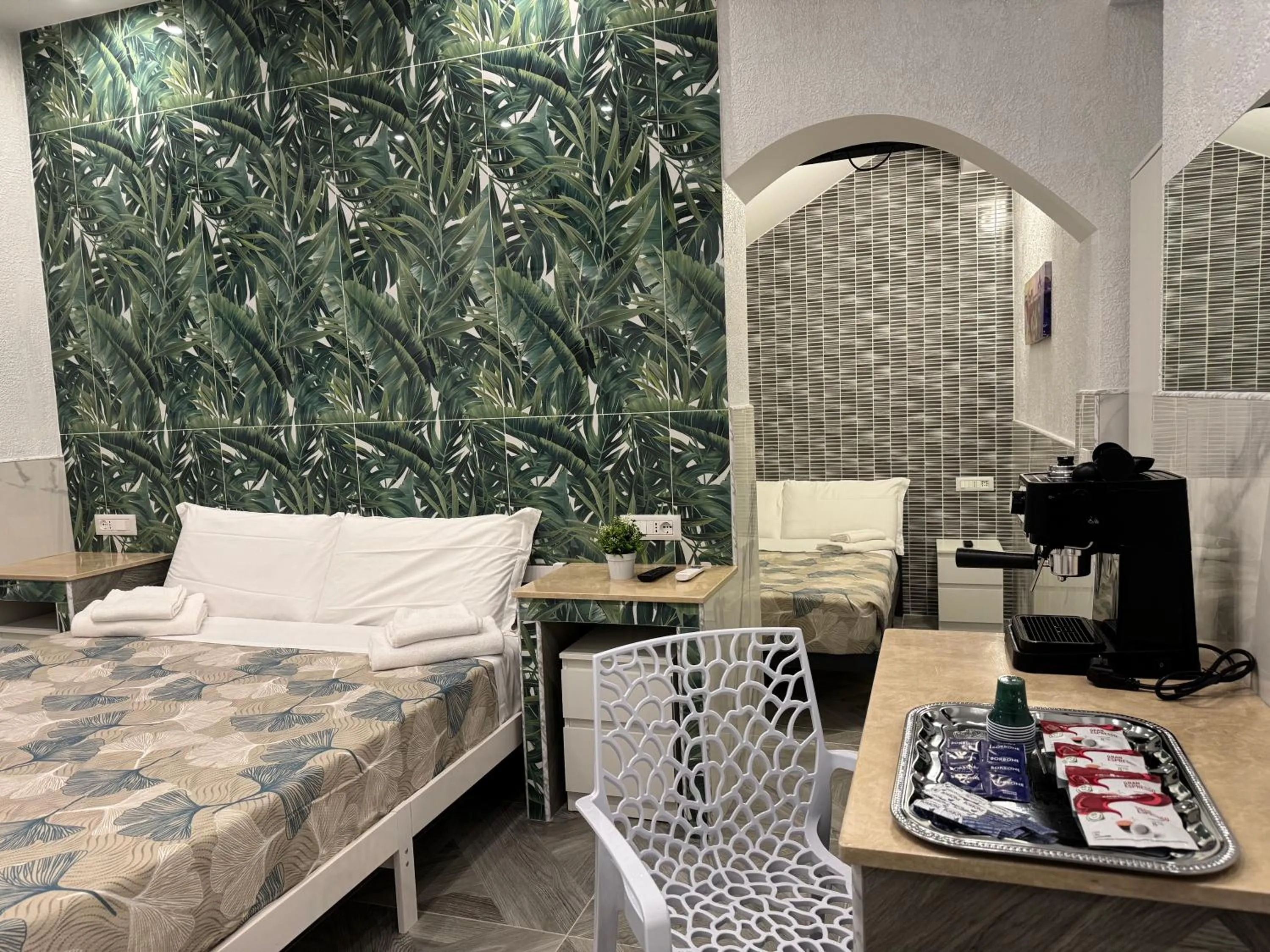 Coffee/tea facilities, Bed in Fashion Lux