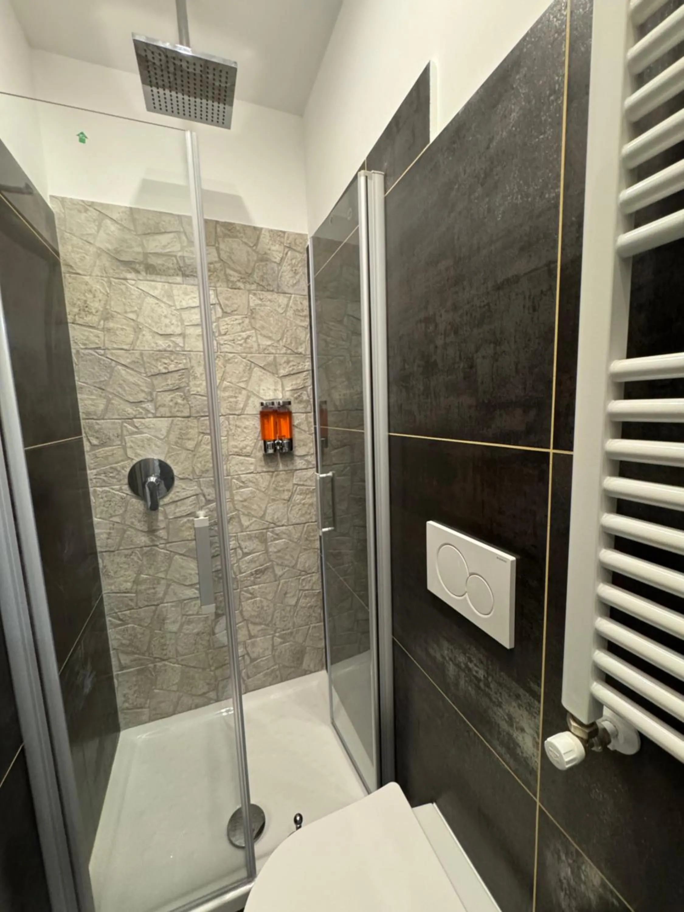 Shower in Fashion Lux