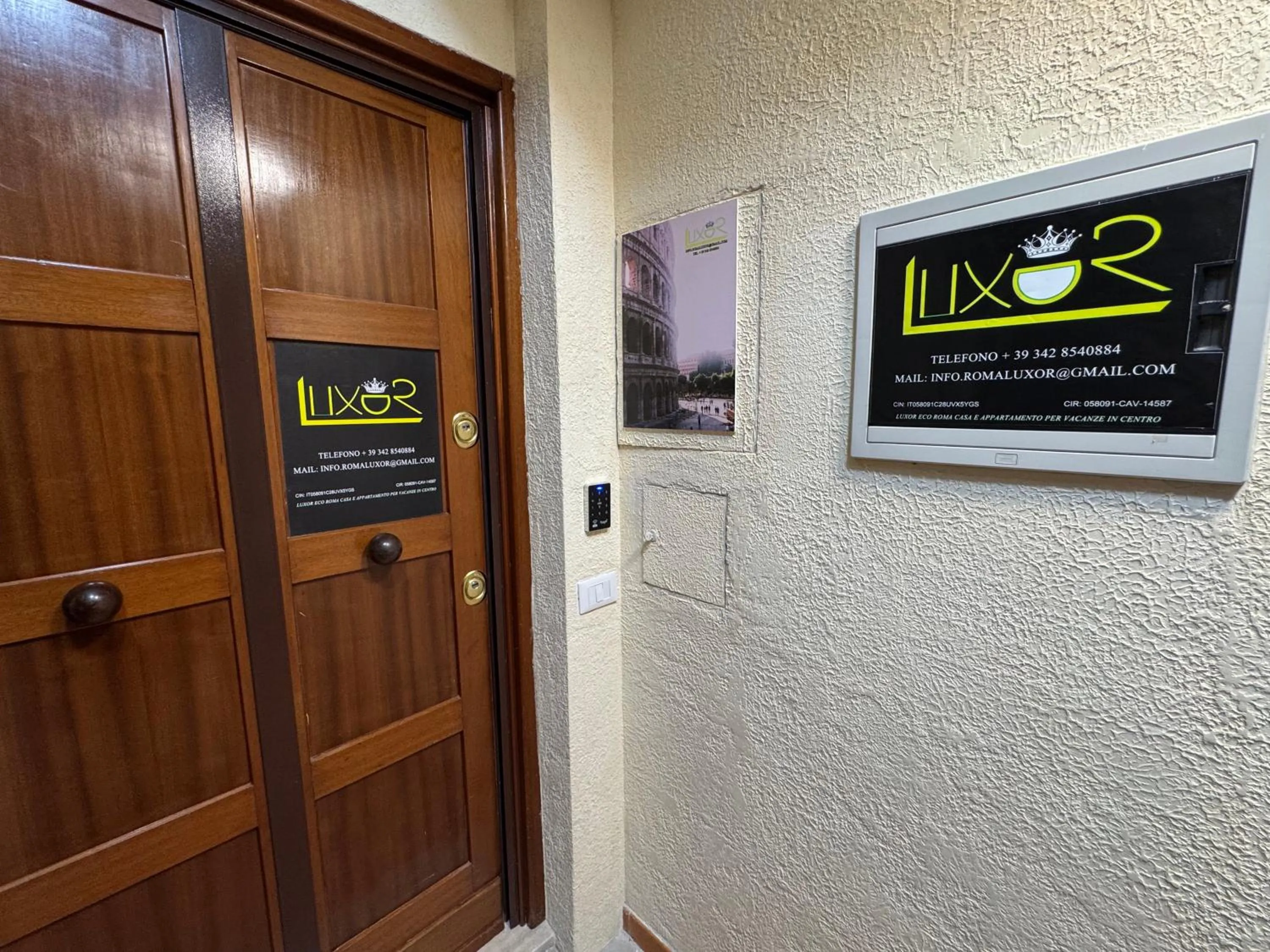 Property logo or sign in Fashion Lux