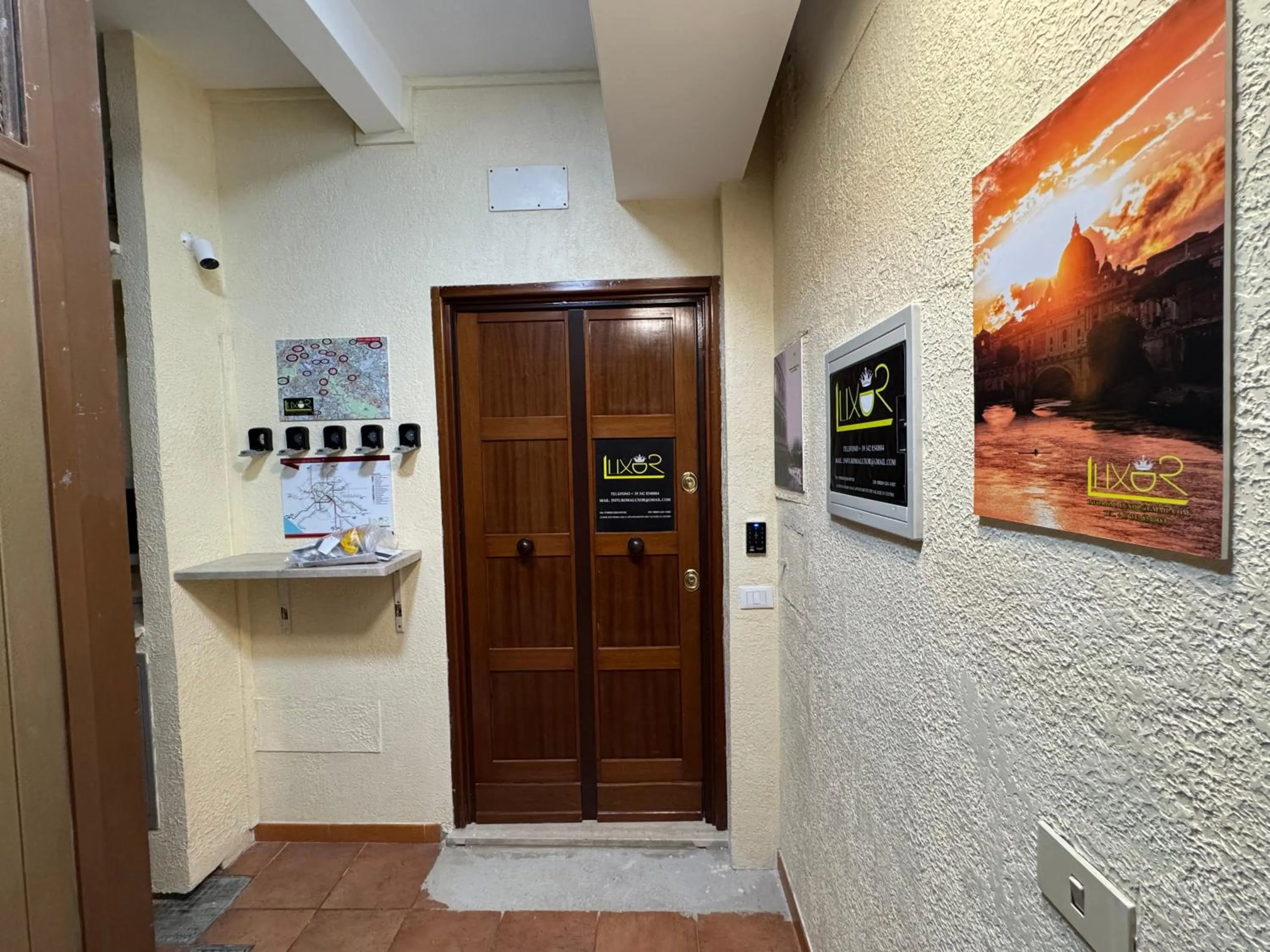 Property building in Fashion Lux