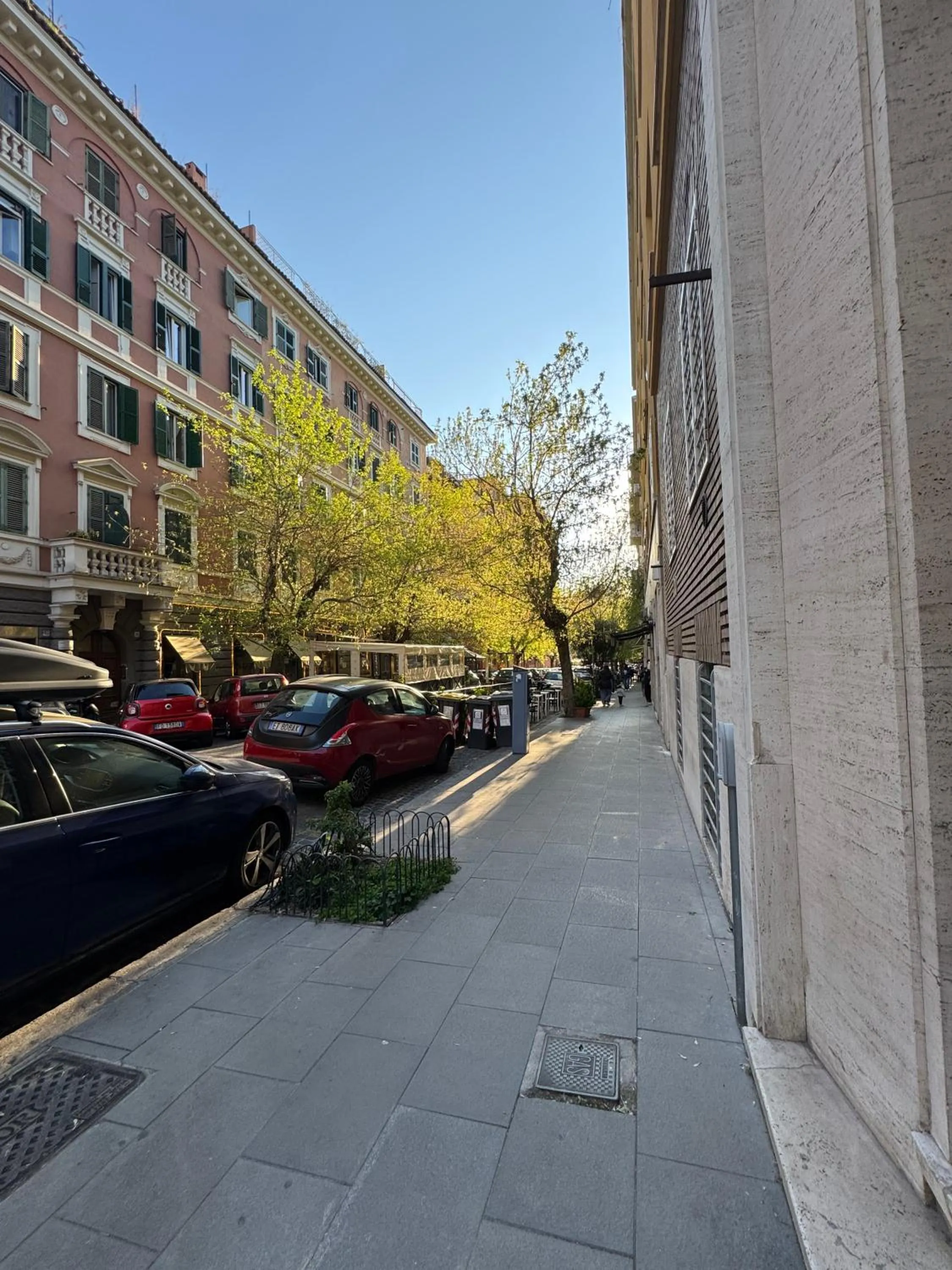 Neighbourhood in Fashion Lux