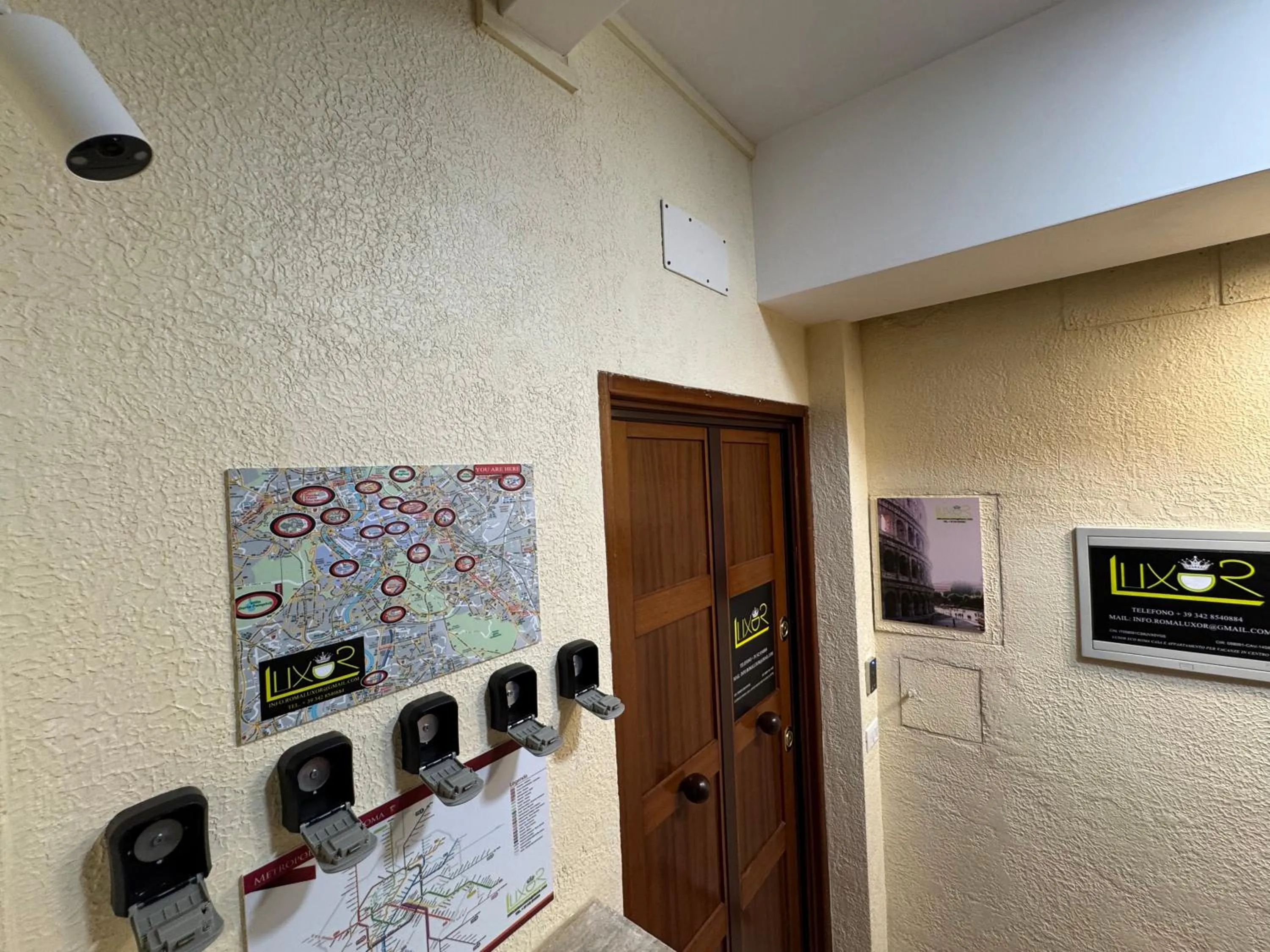 Property building in Fashion Lux