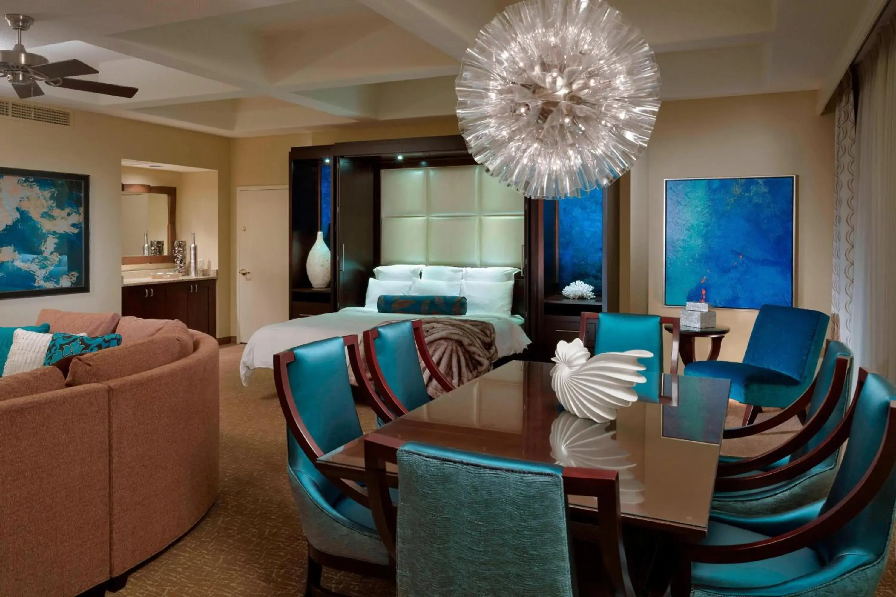 Parlor Room with King Murphy Bed and Sofa Bed in Renaissance Orlando at SeaWorld® Parlor Room with King Murphy Bed and Sofa Bed in Renaissance Orlando at SeaWorld®