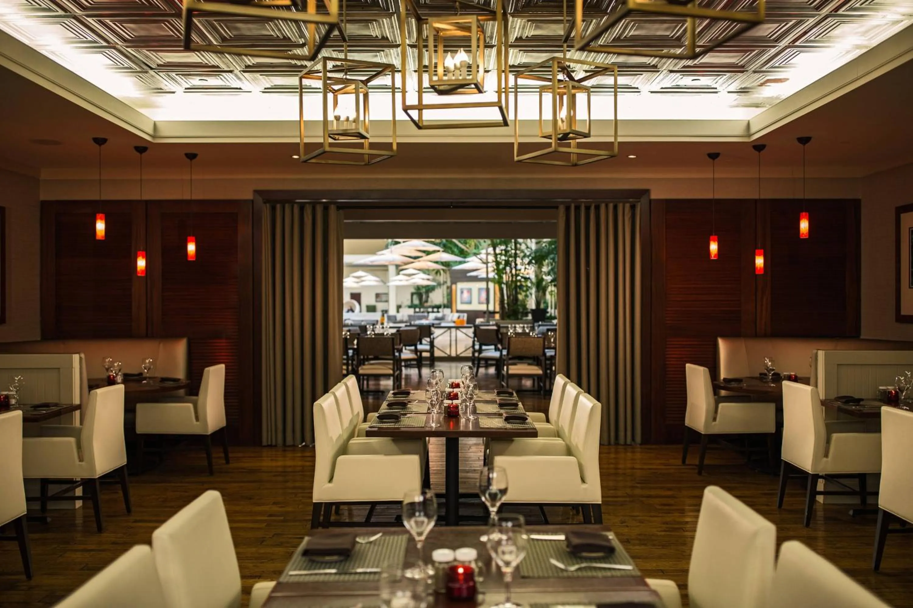 Restaurant/places to eat in Renaissance Orlando at SeaWorld®