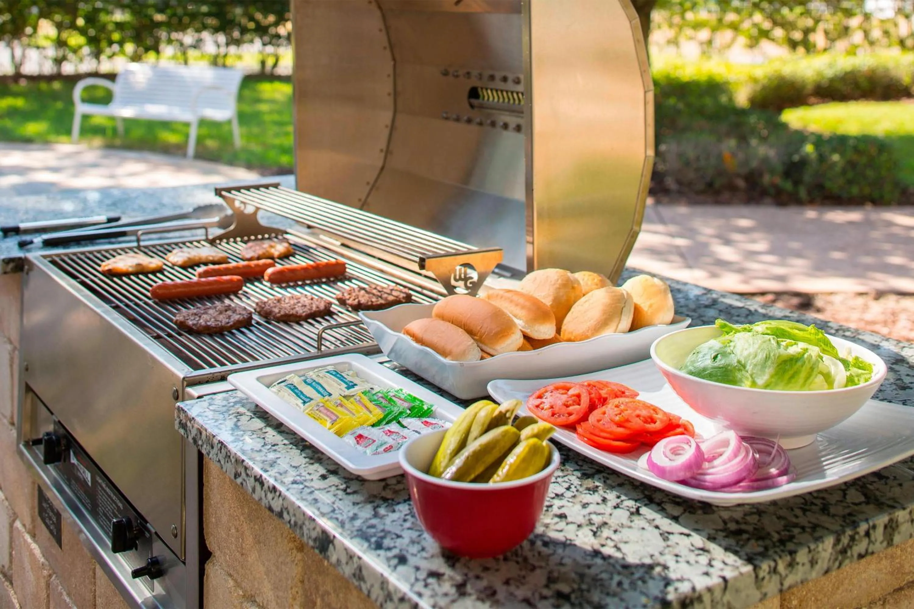 Lounge or bar in Residence Inn by Marriott Orlando at SeaWorld