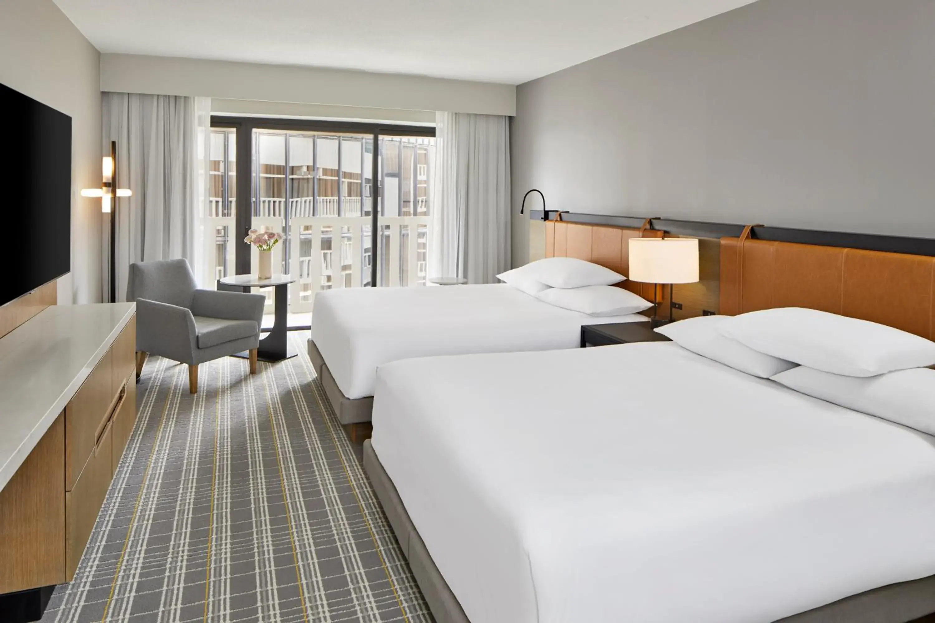 Photo of the whole room, Bed in Hyatt Regency Atlanta Photo of the whole room, Bed in Hyatt Regency Atlanta