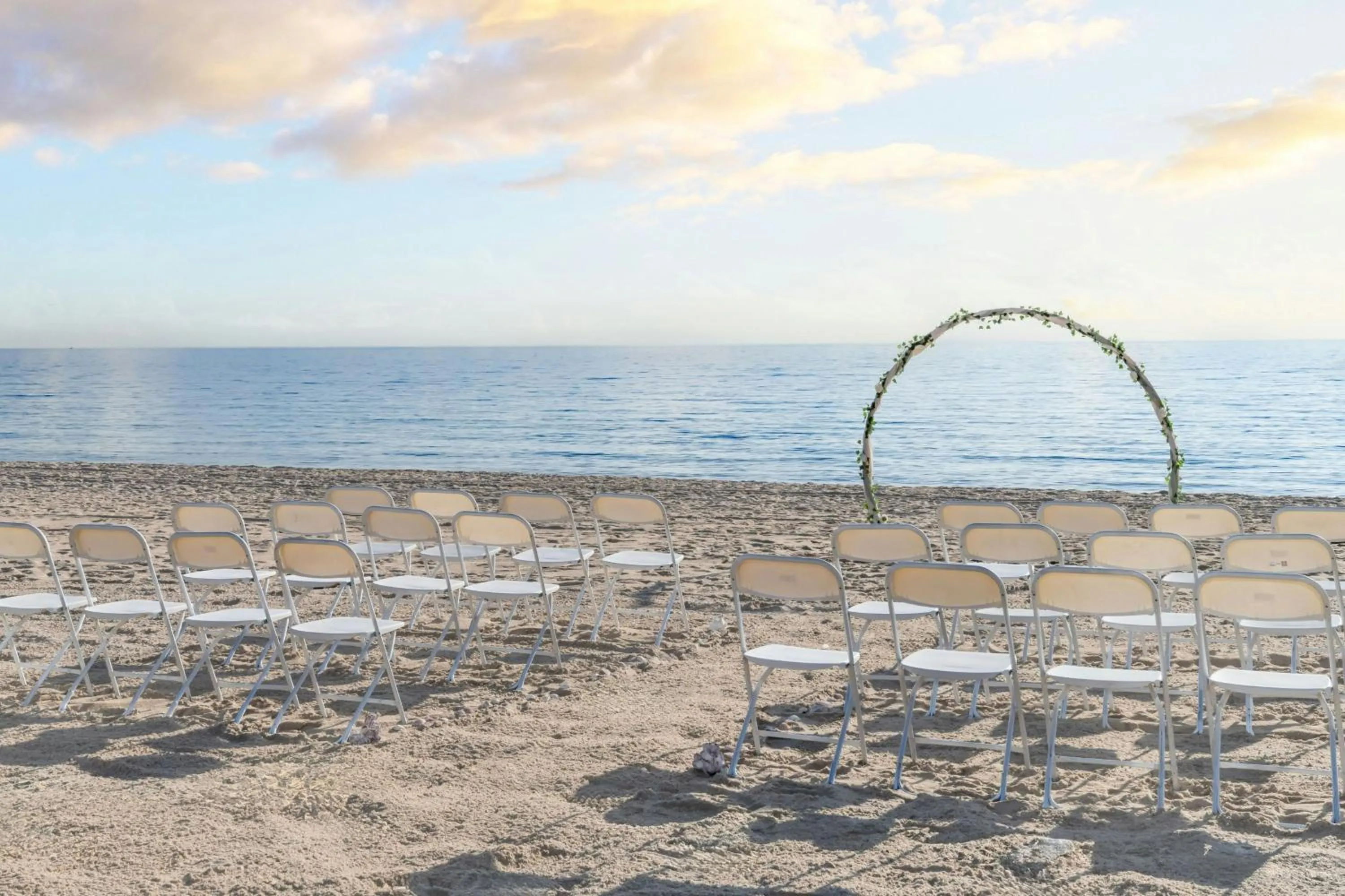 Beach in Courtyard by Marriott Oceanside Fort Lauderdale Beach