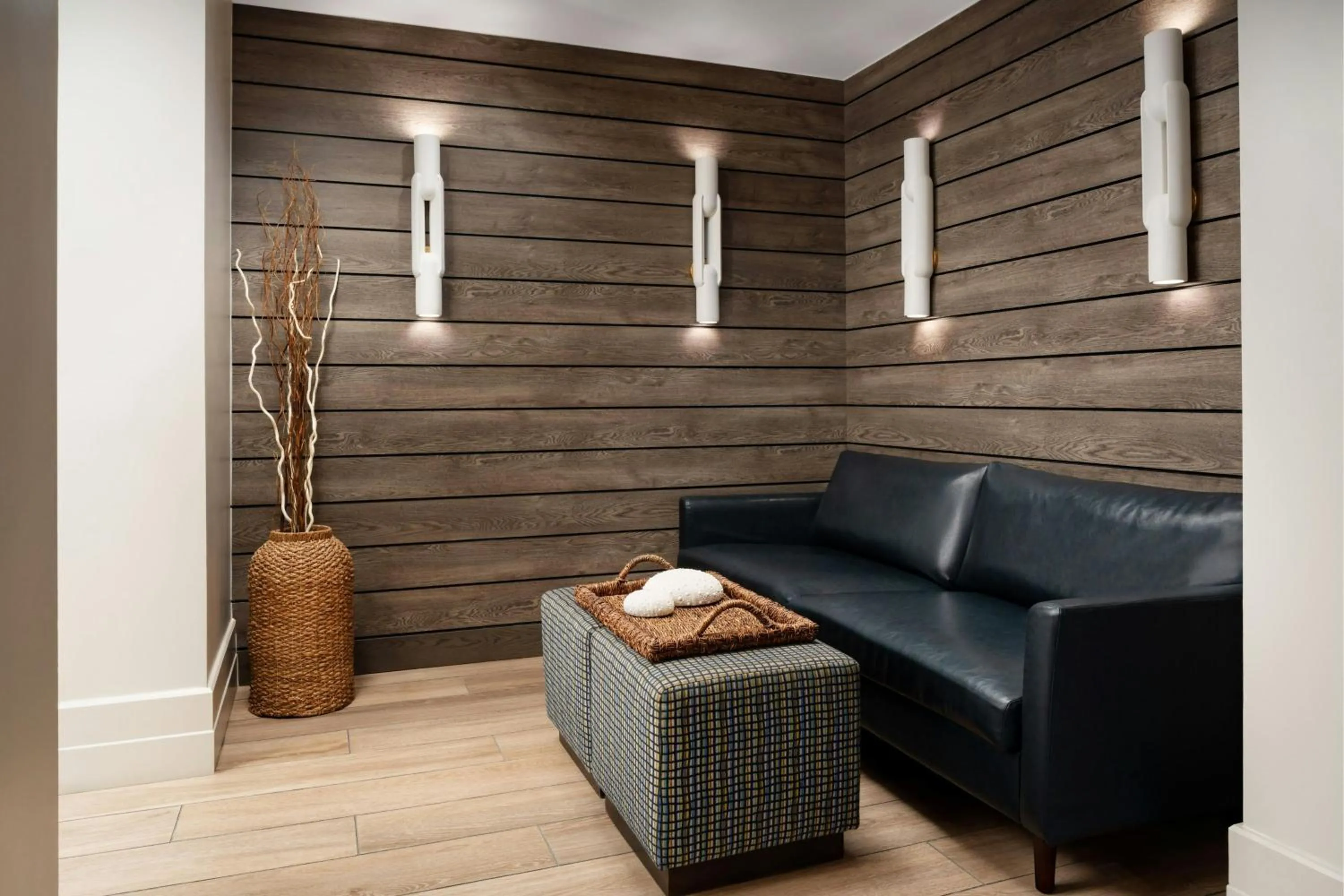 Lobby or reception in Courtyard by Marriott Oceanside Fort Lauderdale Beach