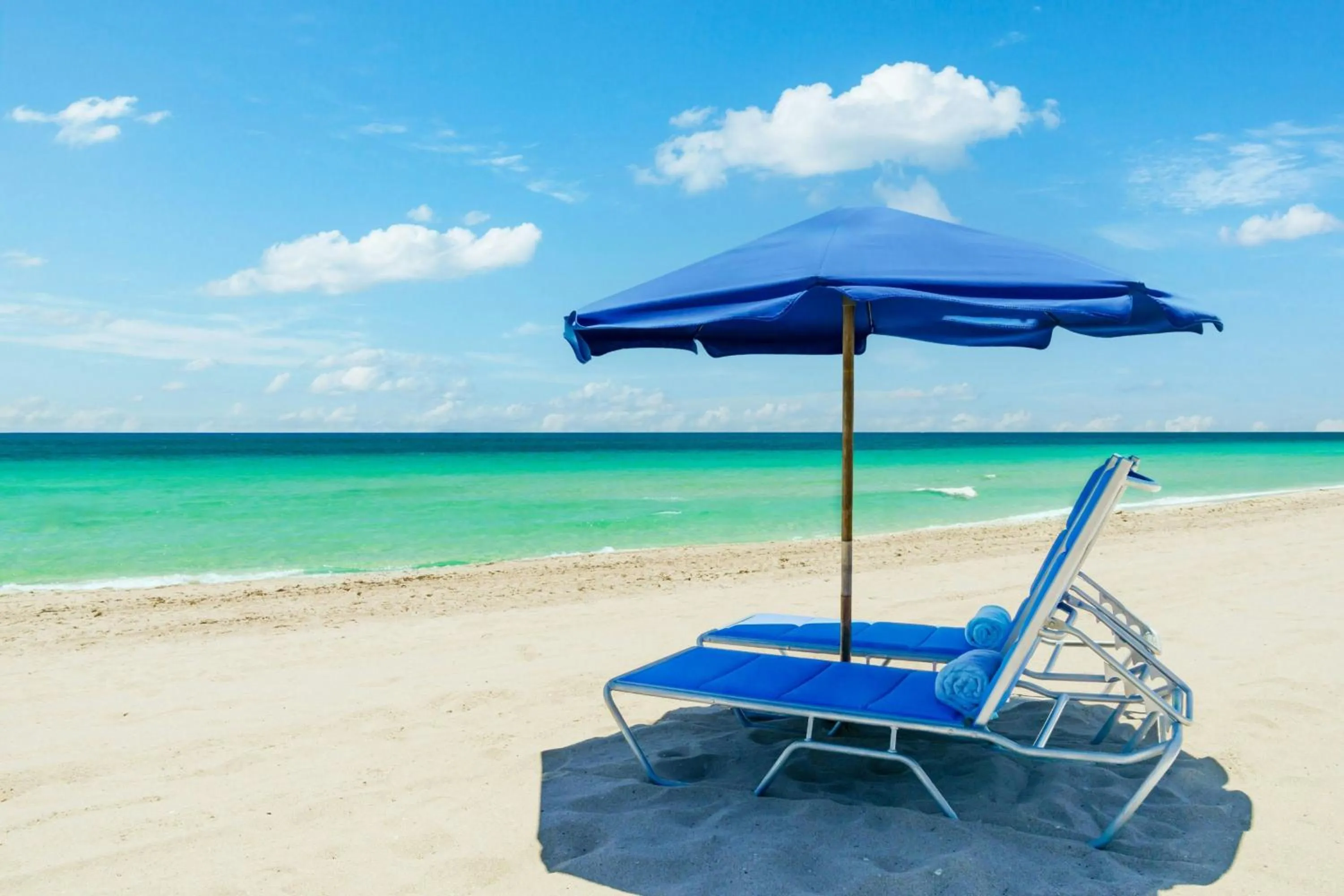 Beach in Courtyard by Marriott Oceanside Fort Lauderdale Beach