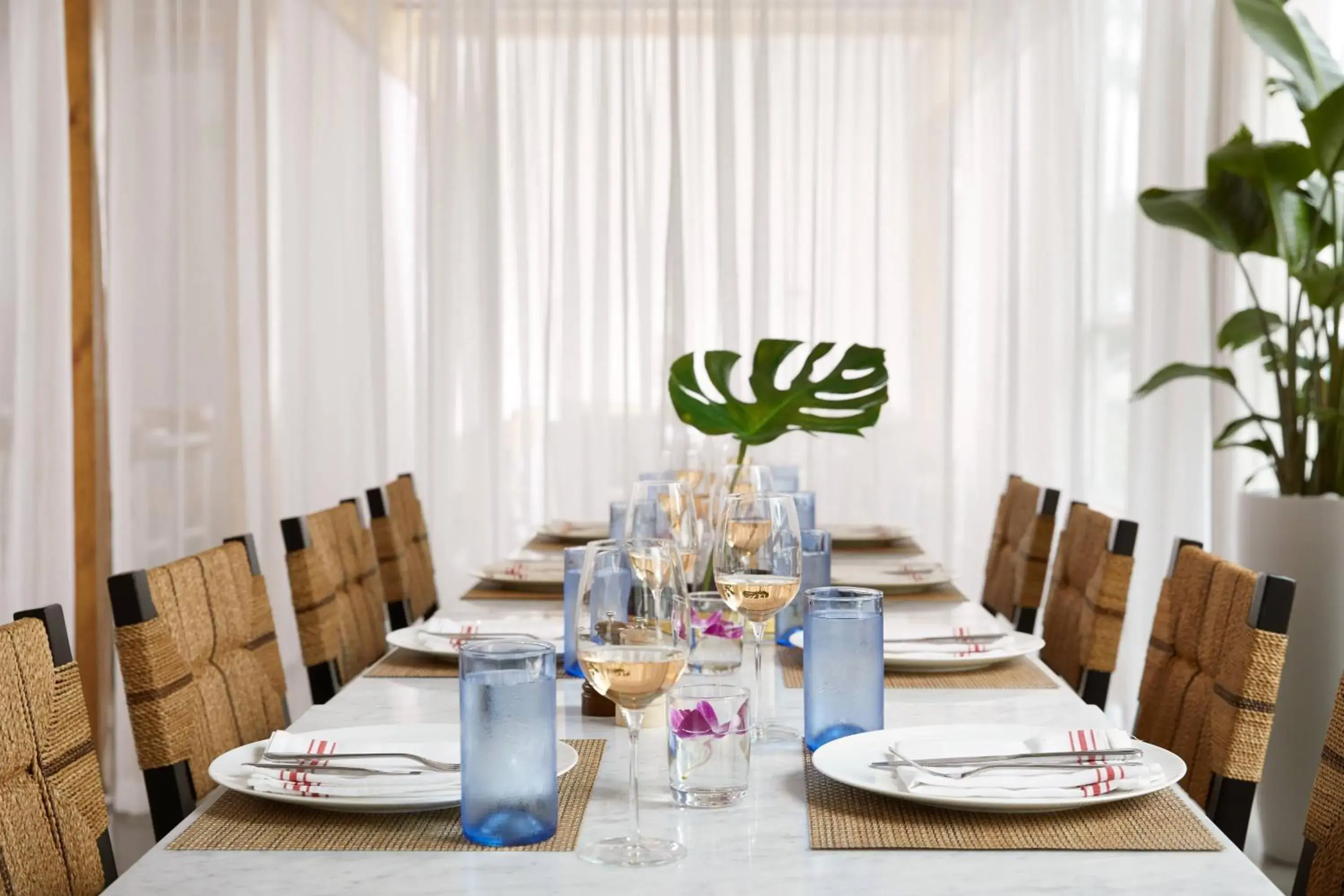 Restaurant/places to eat in Cadillac Hotel & Beach Club, Autograph Collection Restaurant/places to eat in Cadillac Hotel & Beach Club, Autograph Collection