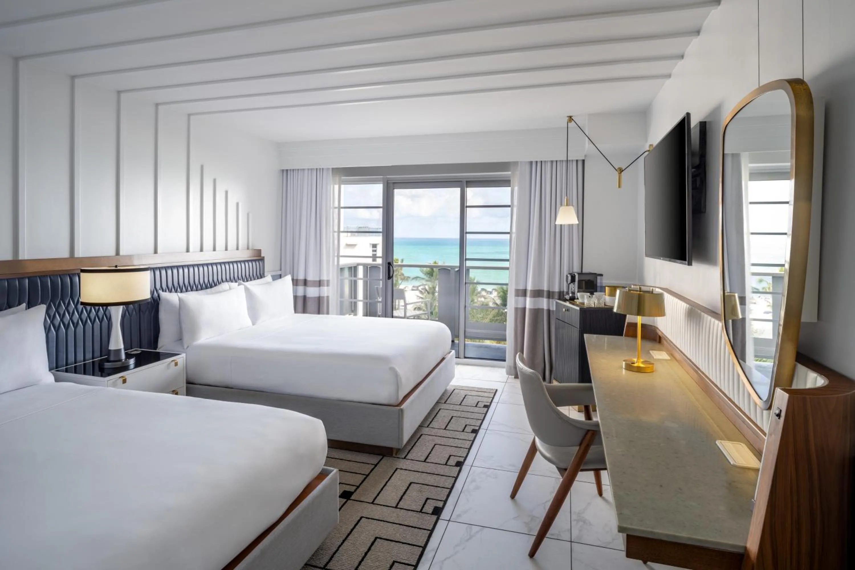 Bedroom, Bed in Cadillac Hotel & Beach Club, Autograph Collection