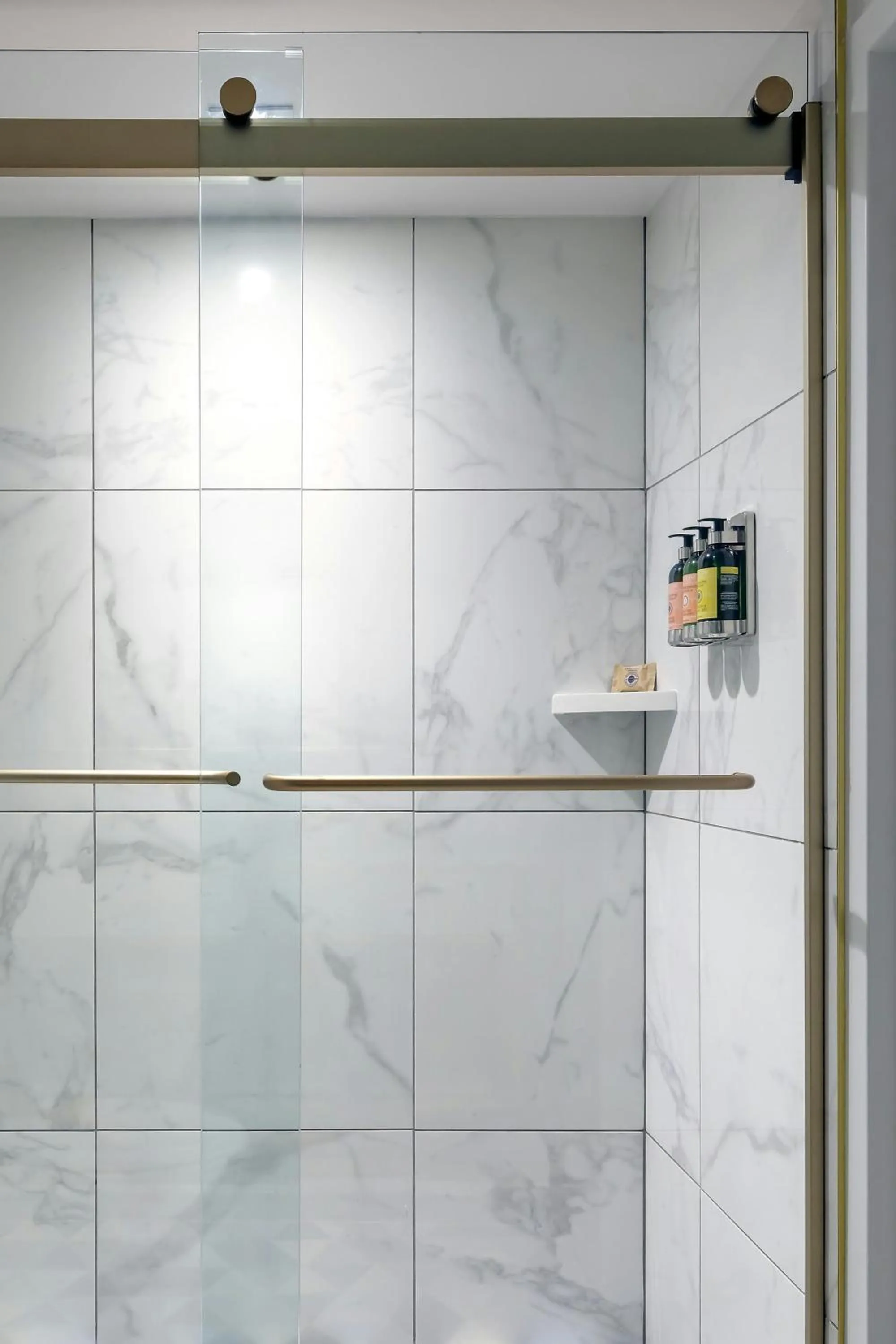 Bathroom in Cadillac Hotel & Beach Club, Autograph Collection