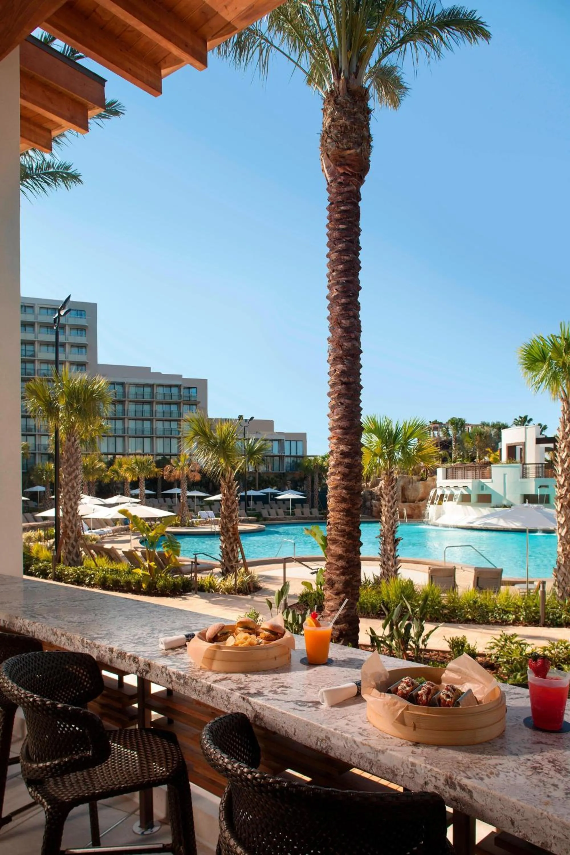 Swimming pool in Orlando World Center Marriott