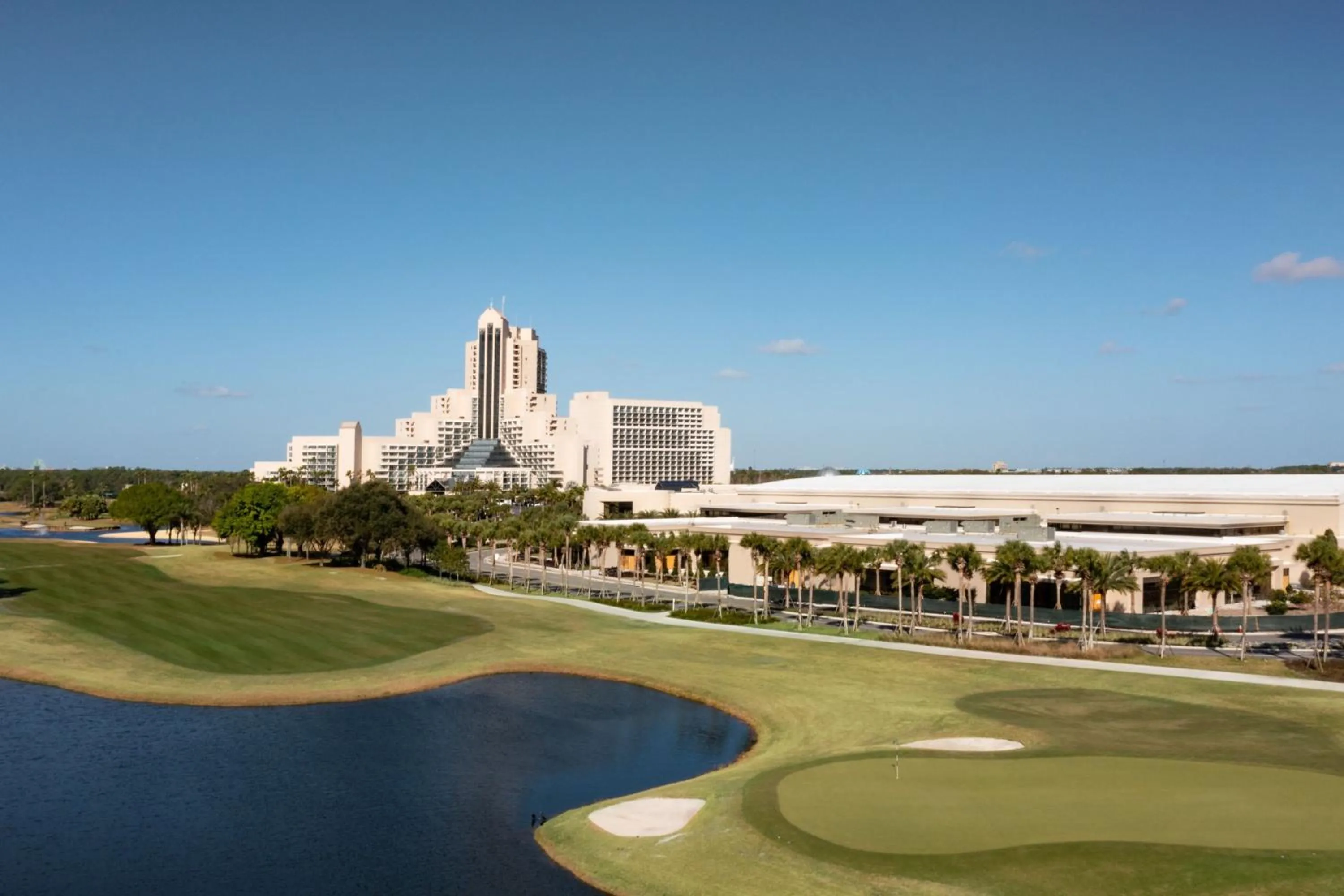Property building in Orlando World Center Marriott