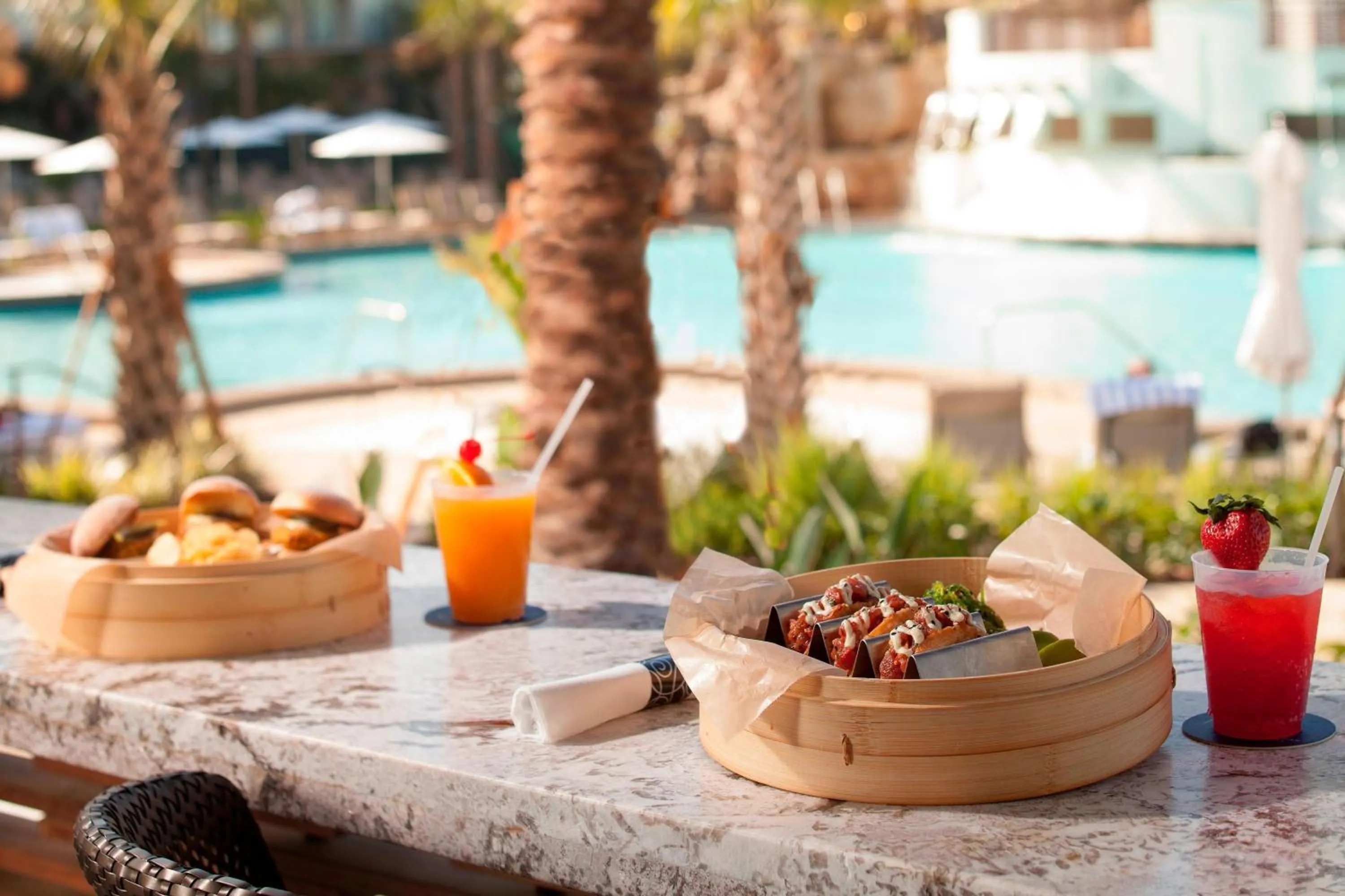 Swimming pool in Orlando World Center Marriott