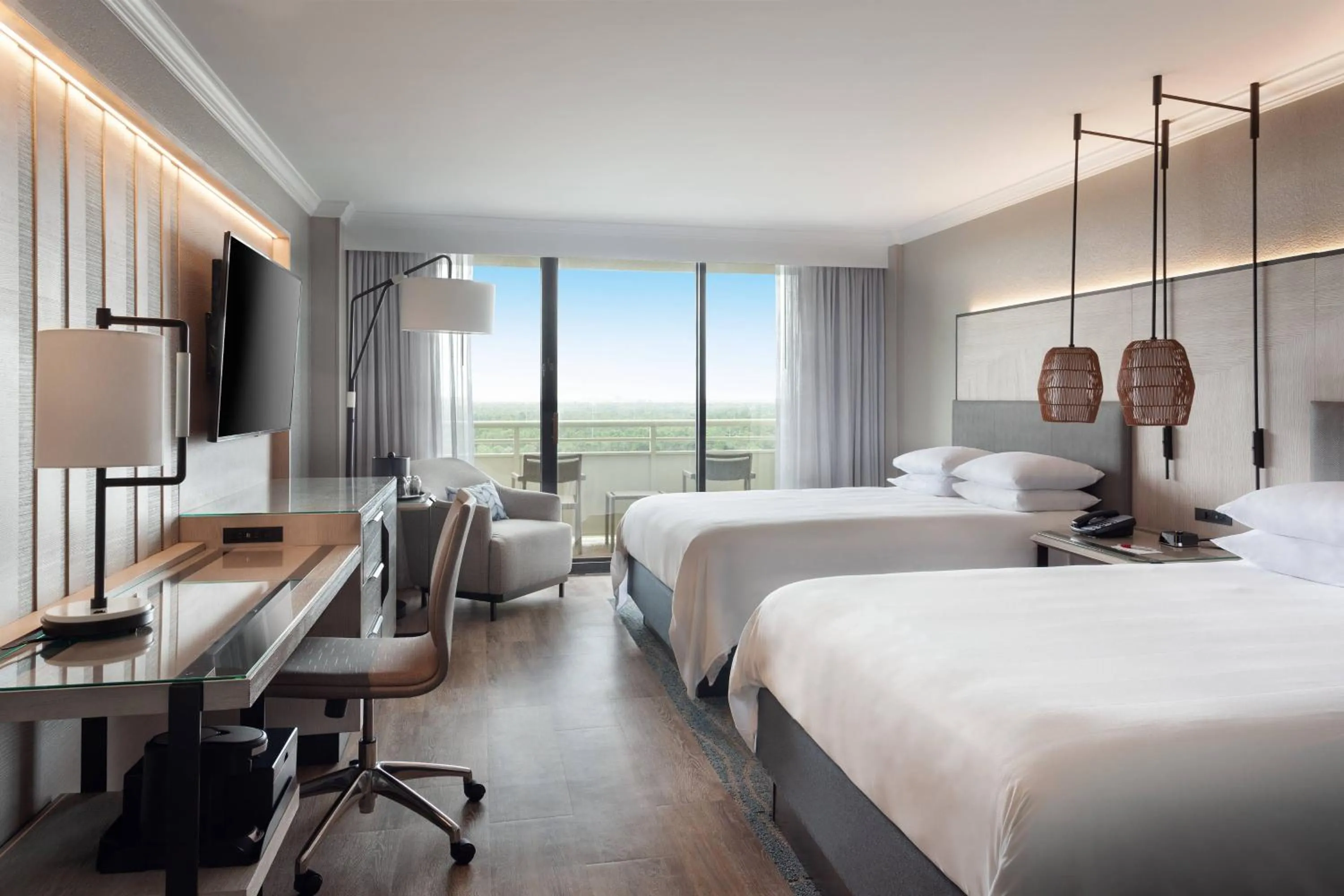 Photo of the whole room, Bed in Orlando World Center Marriott