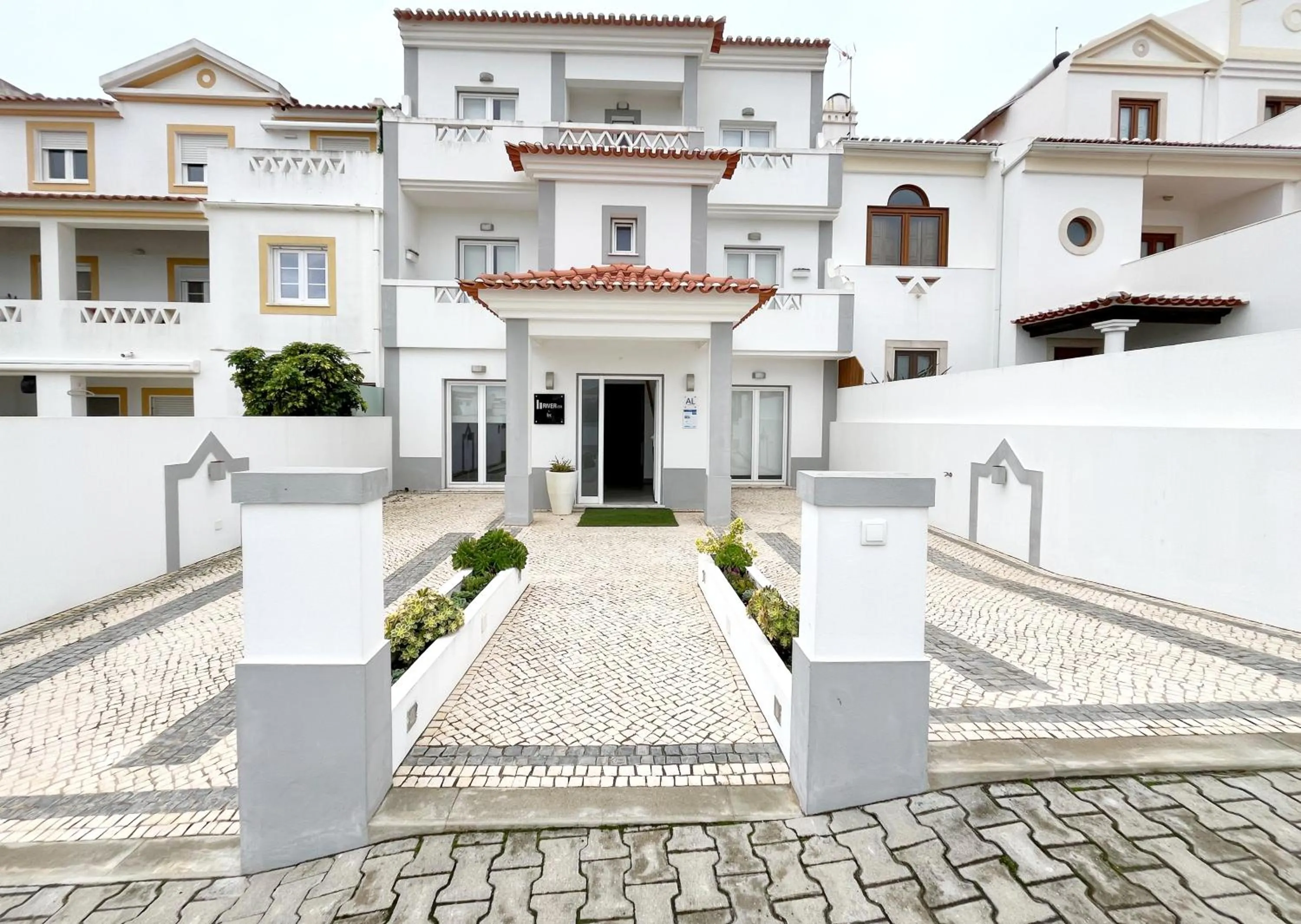 Facade/entrance in River Inn - Duna Parque Resorts & Hotels