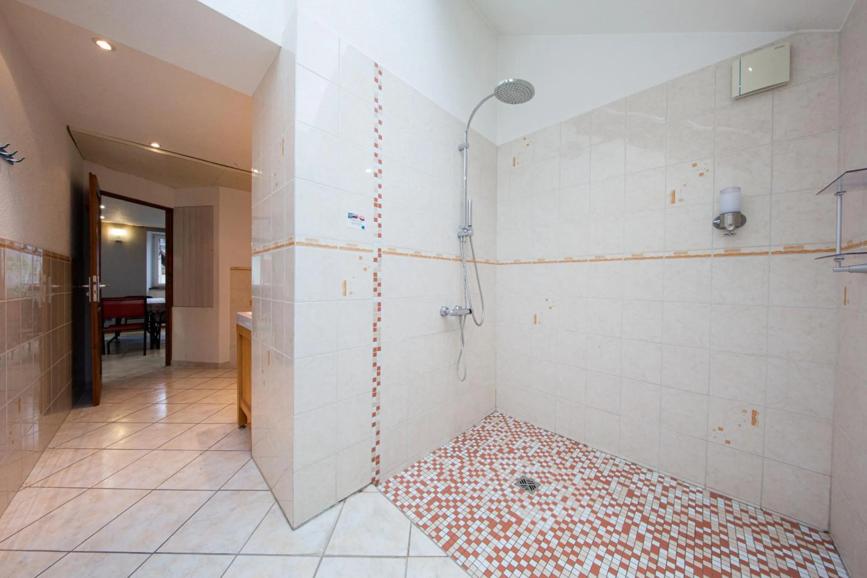 Bathroom in Le Domaine du Verger gîtes et SPA