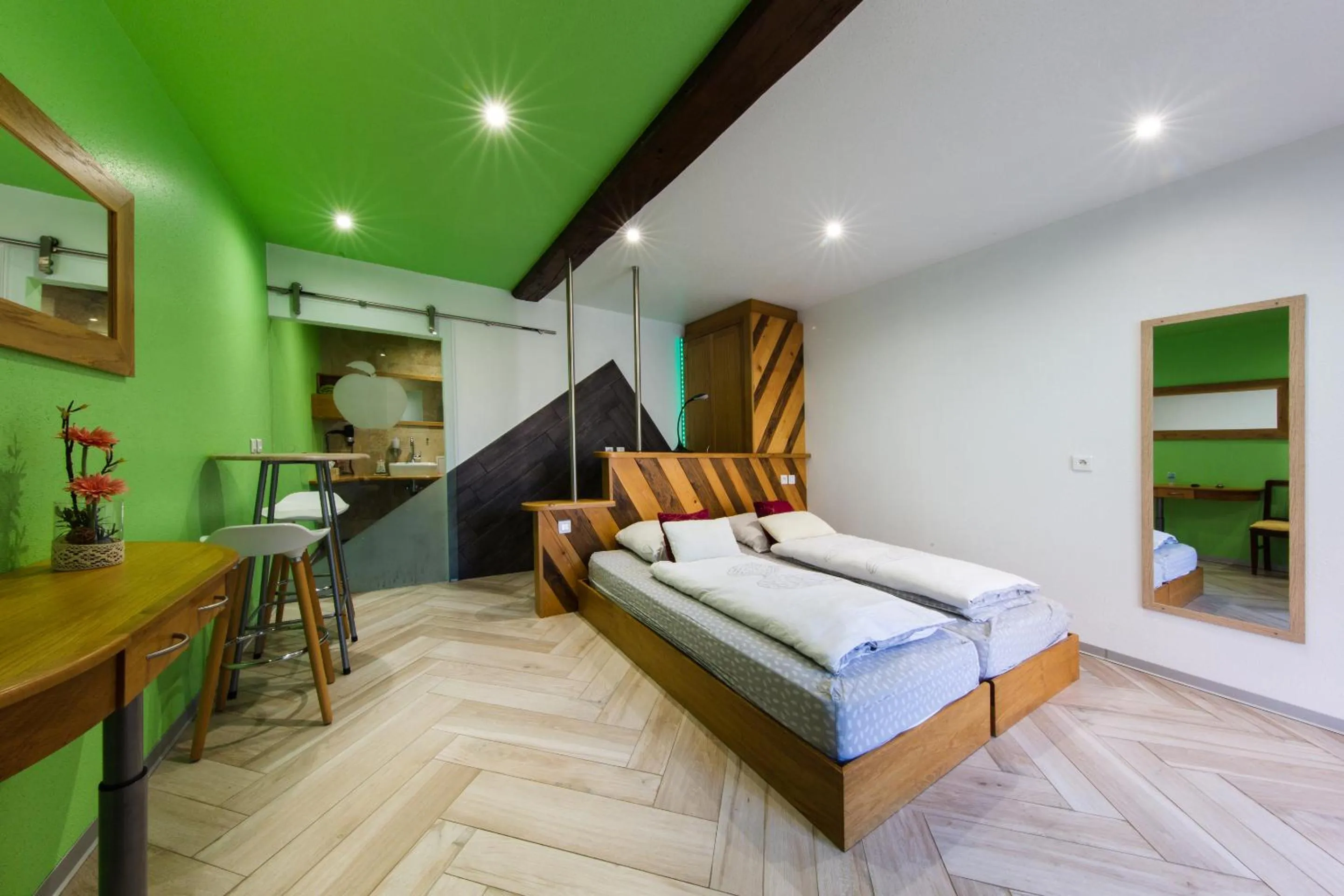 Bedroom, Bed in Le Domaine du Verger gîtes et SPA