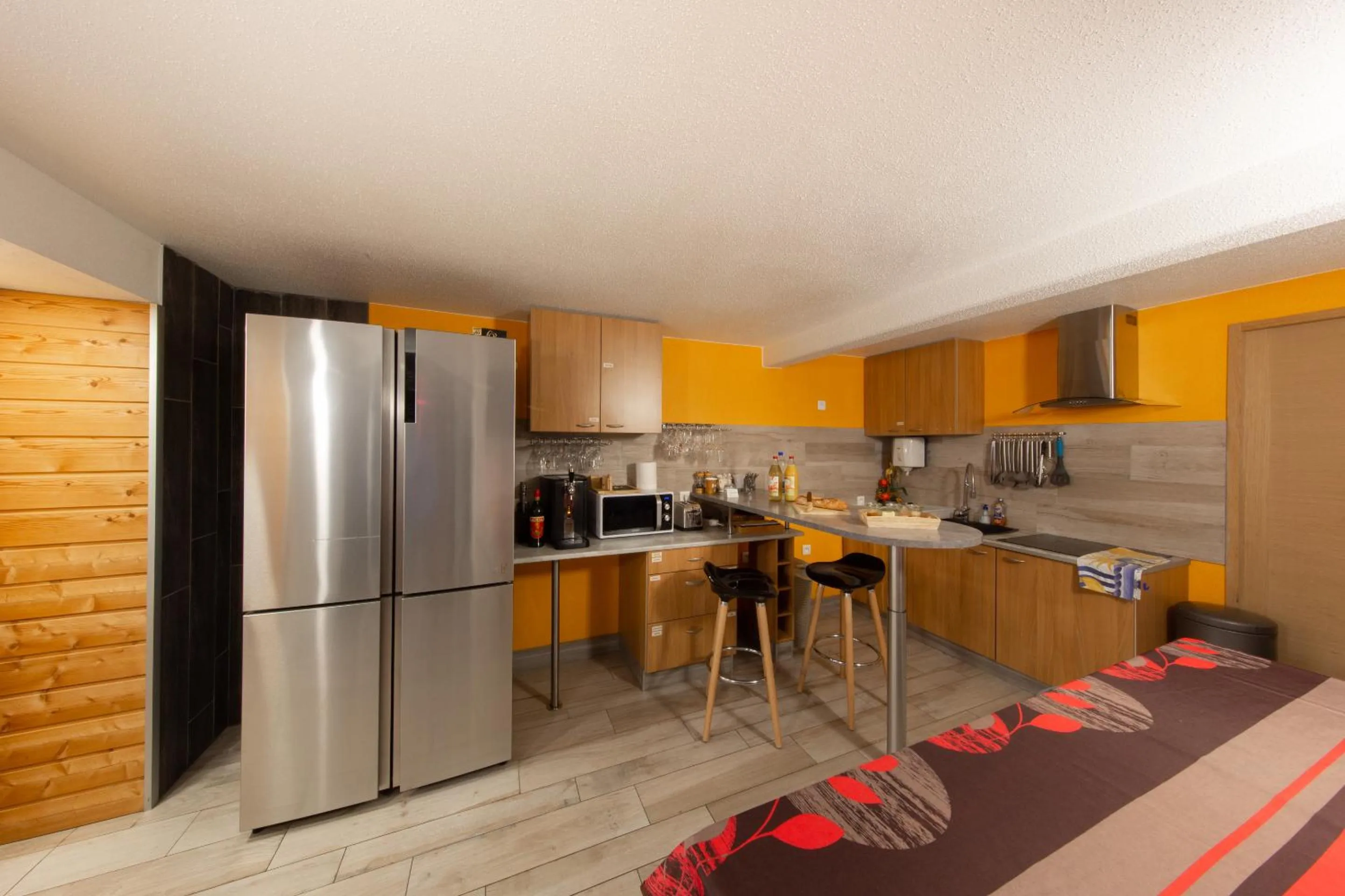 Kitchen or kitchenette in Le Domaine du Verger gîtes et SPA