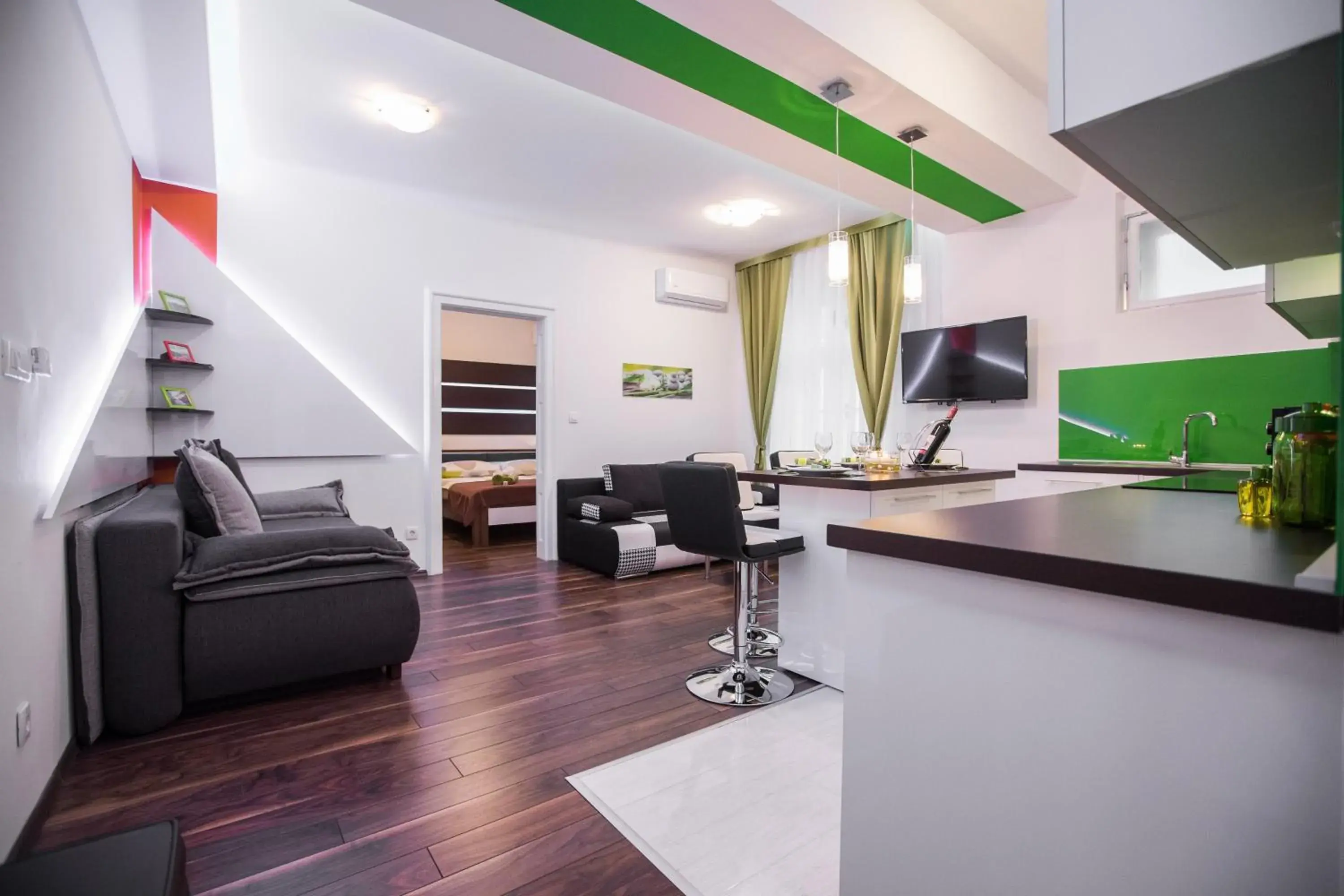 VisitZagreb Emerald VisitZagreb Emerald