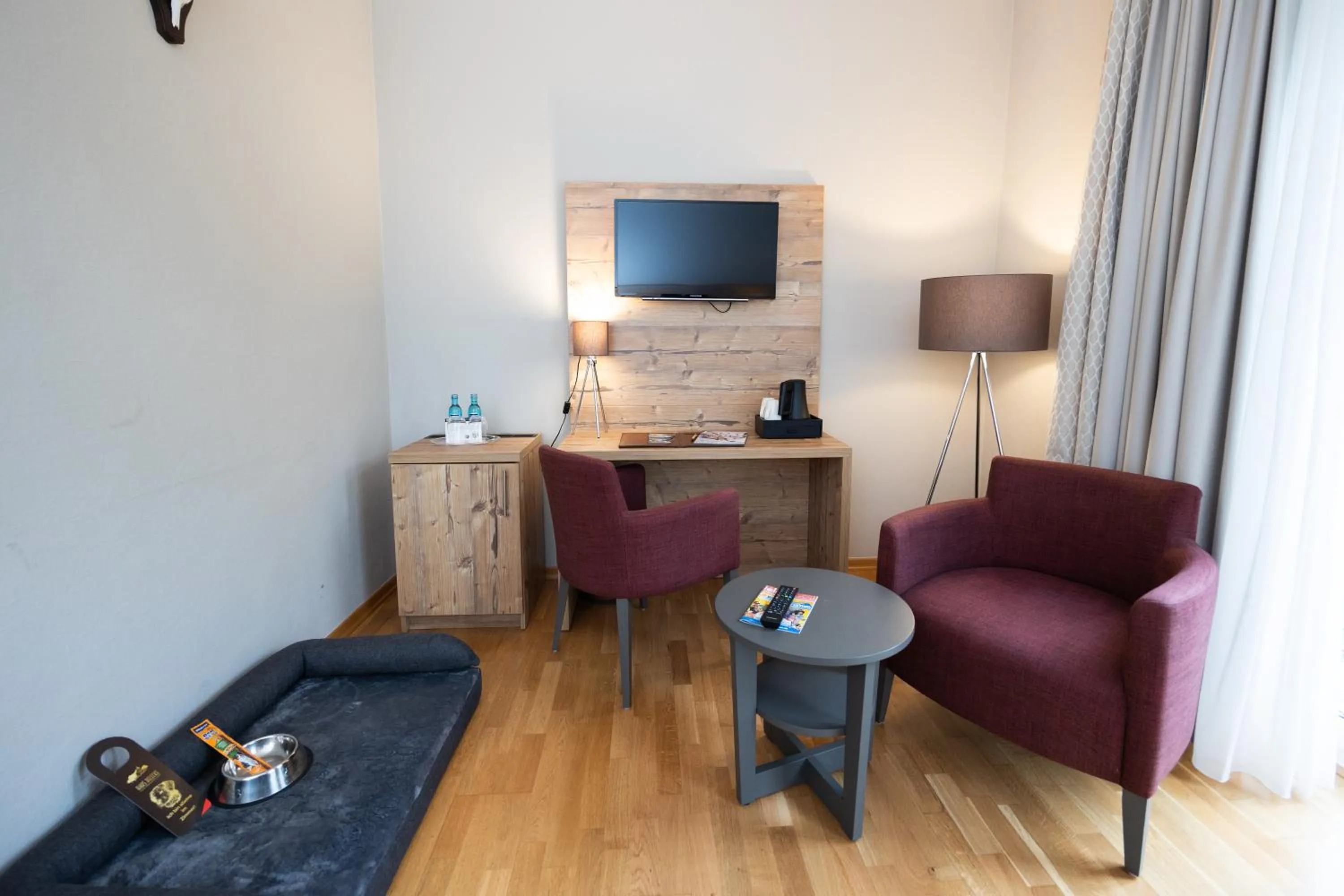 Seating area in Hotel Haus Delecke