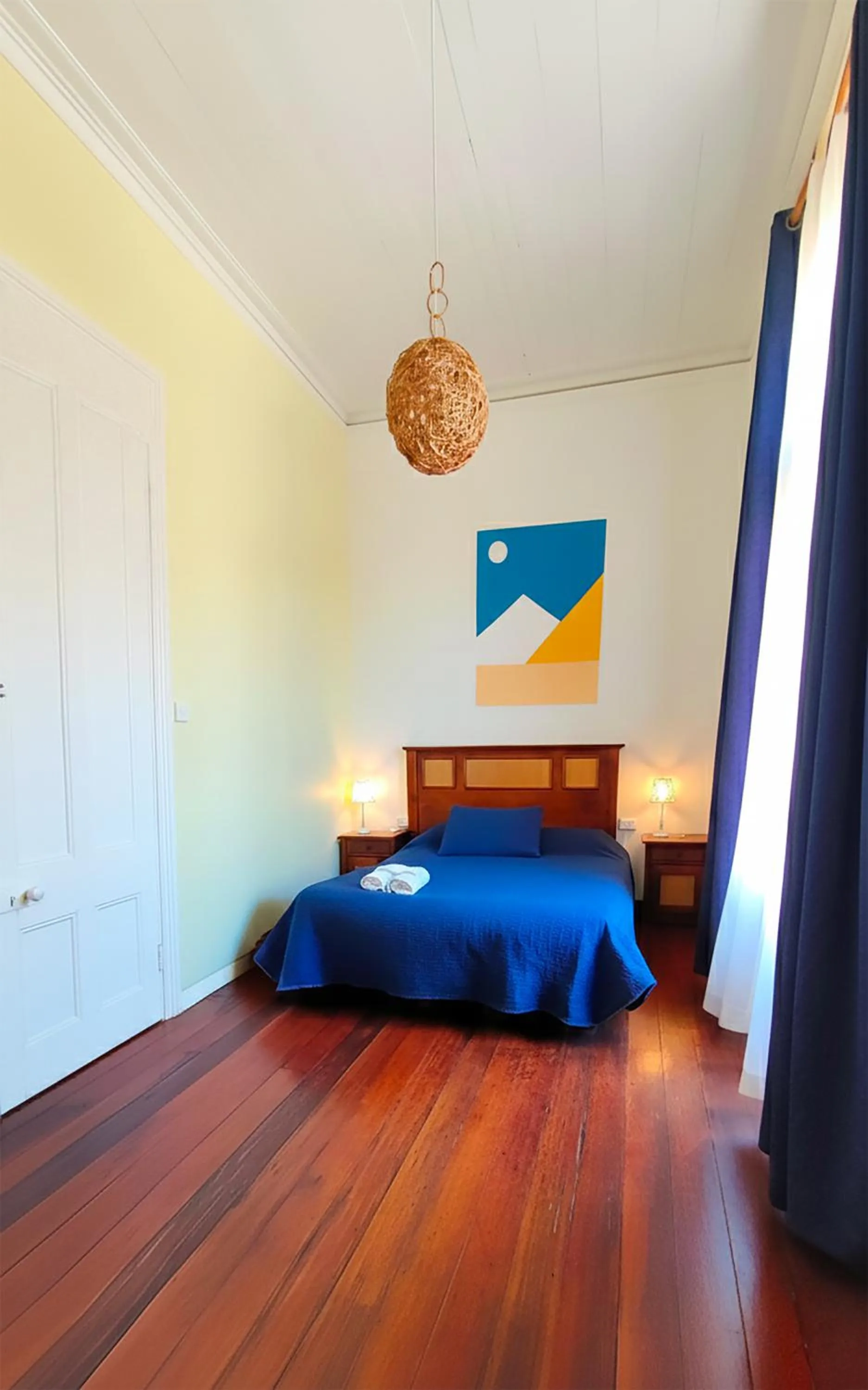 Photo of the whole room, Bed in La Galería B&B