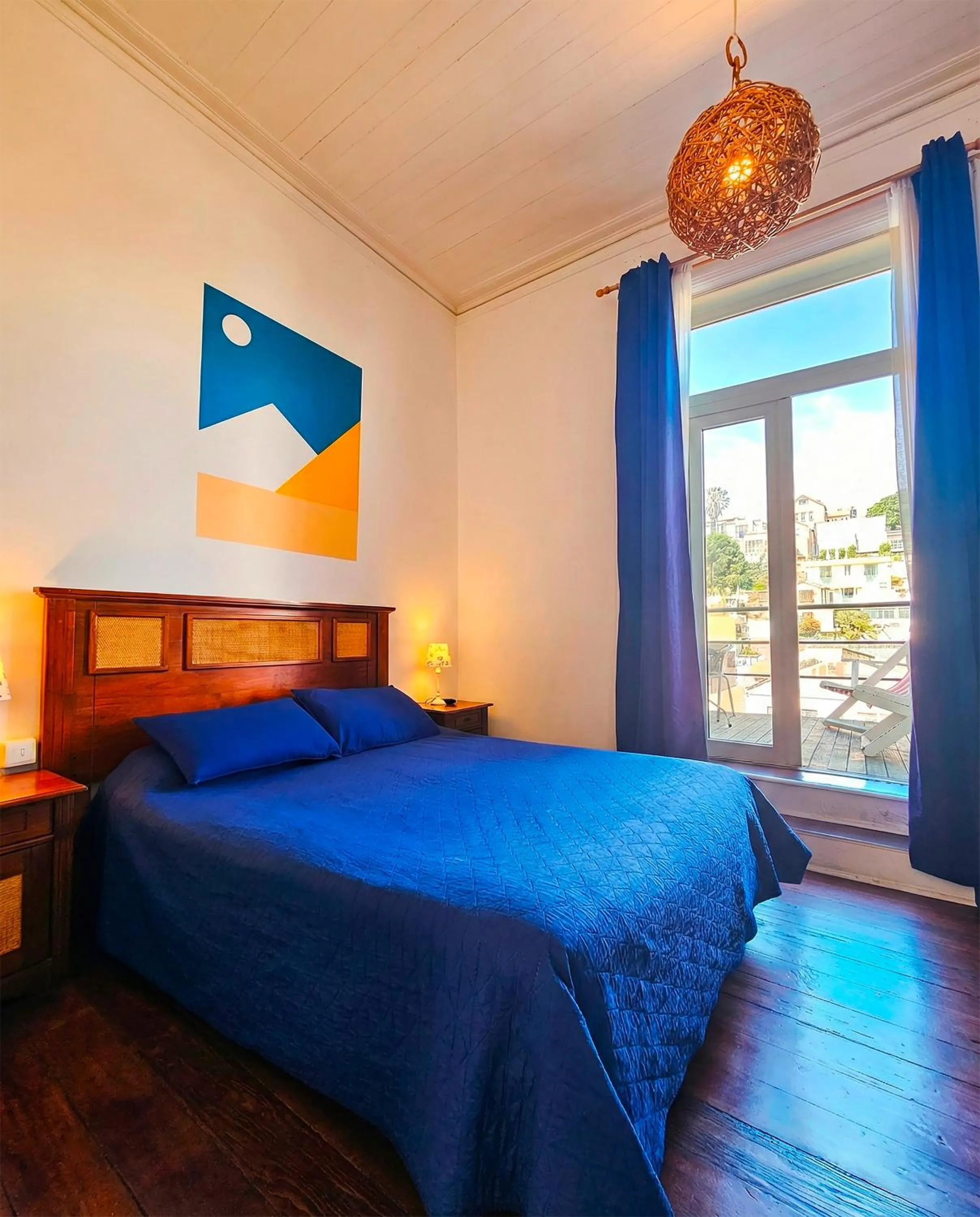 Patio, Bed in La Galería B&B