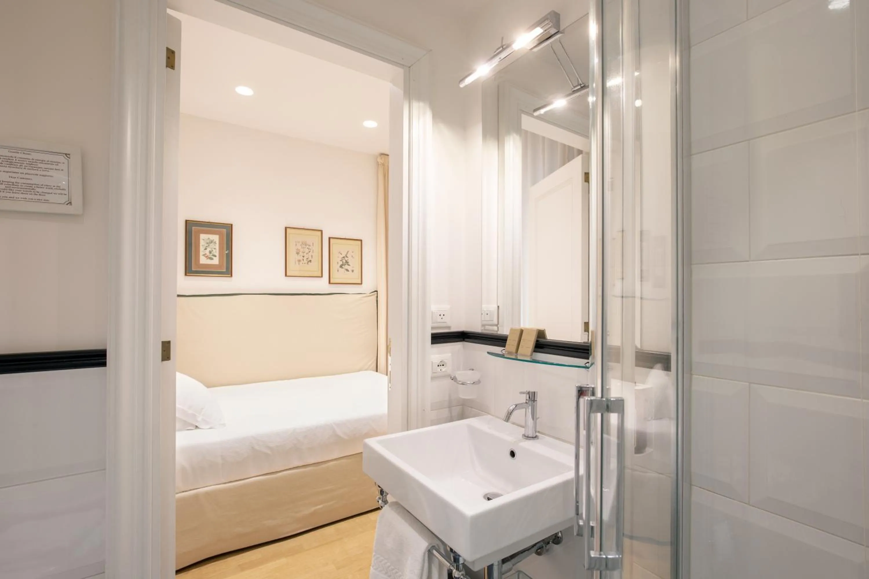 Deluxe Single Room in Relais Donna Lucrezia