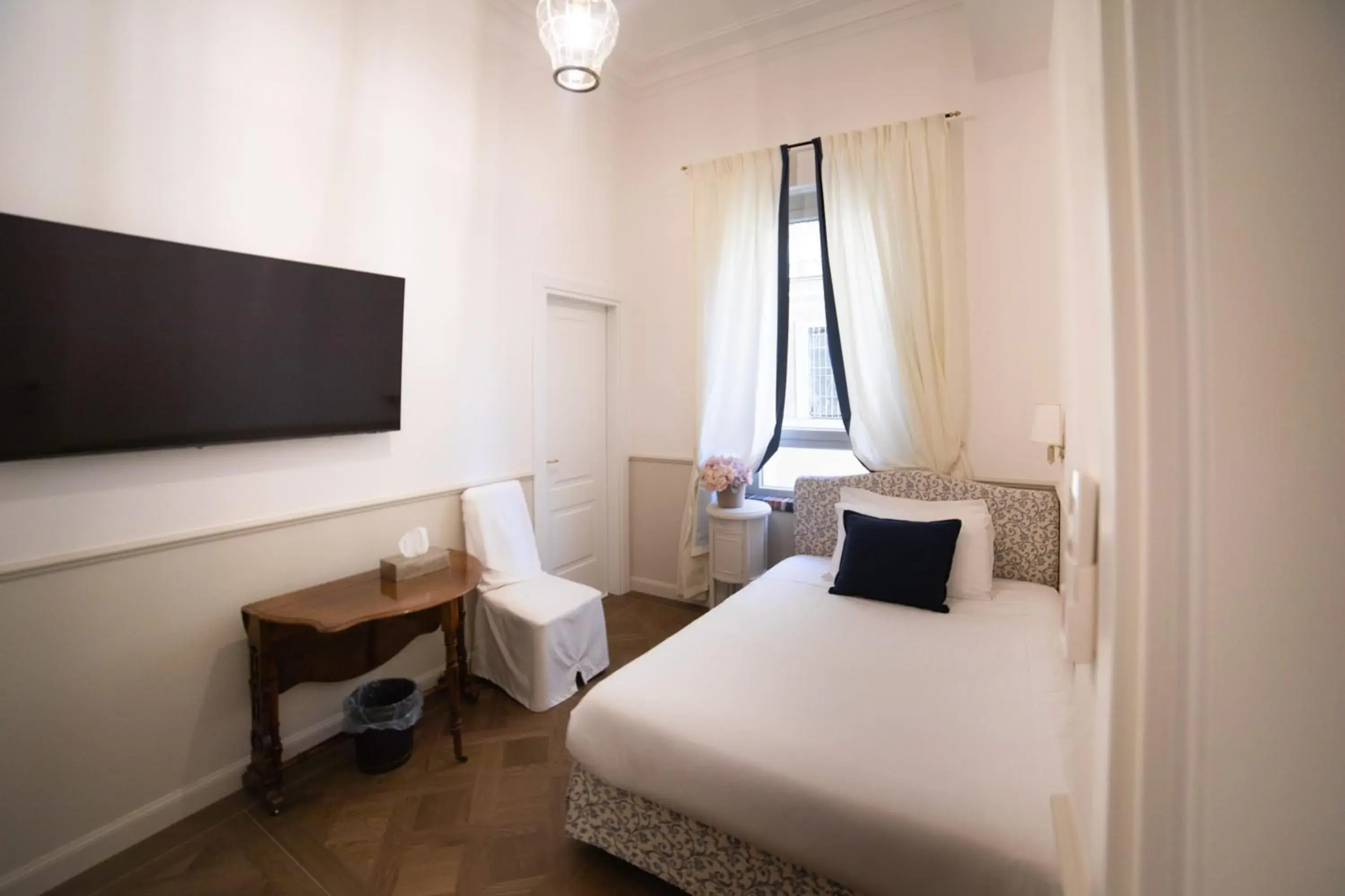 Single Room in Relais Donna Lucrezia Single Room in Relais Donna Lucrezia