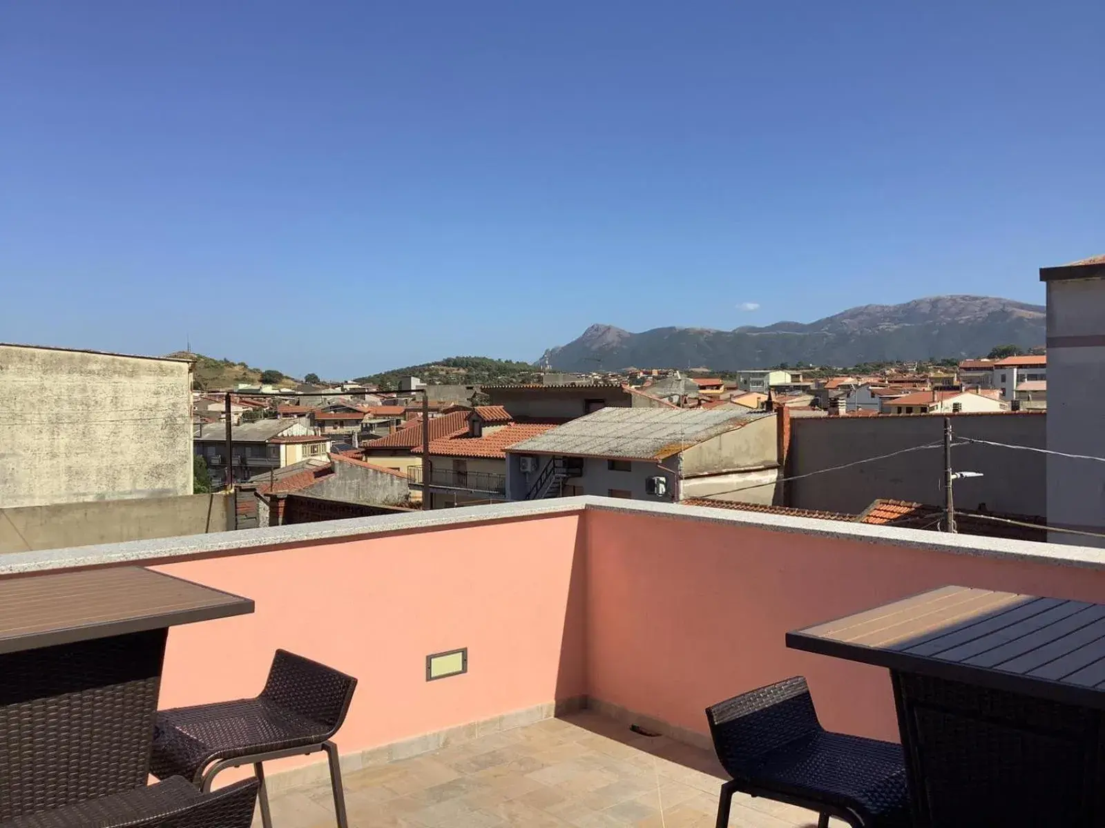 Deluxe Double Room (2 Adults + 1 Child) in Affittacamere BaLu Deluxe Double Room (2 Adults + 1 Child) in Affittacamere BaLu