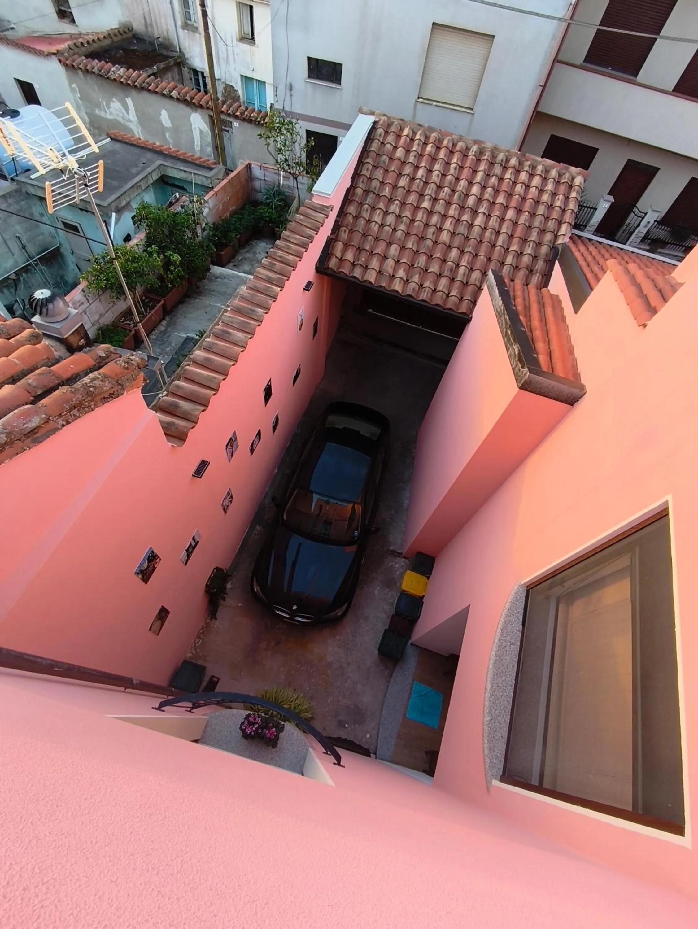 Inner courtyard view in Affittacamere BaLu