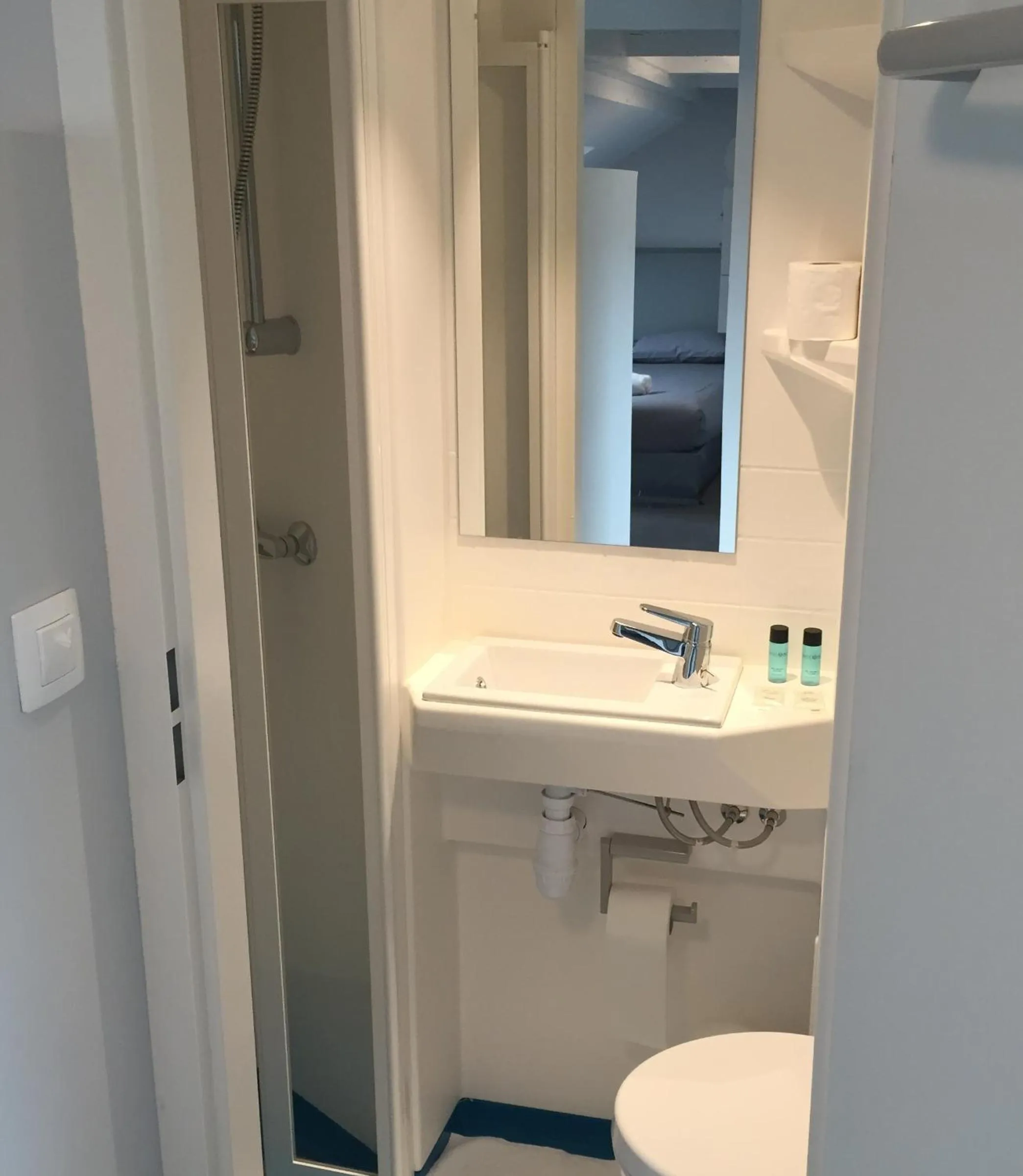 Bathroom in Smartappart Caen Grusse