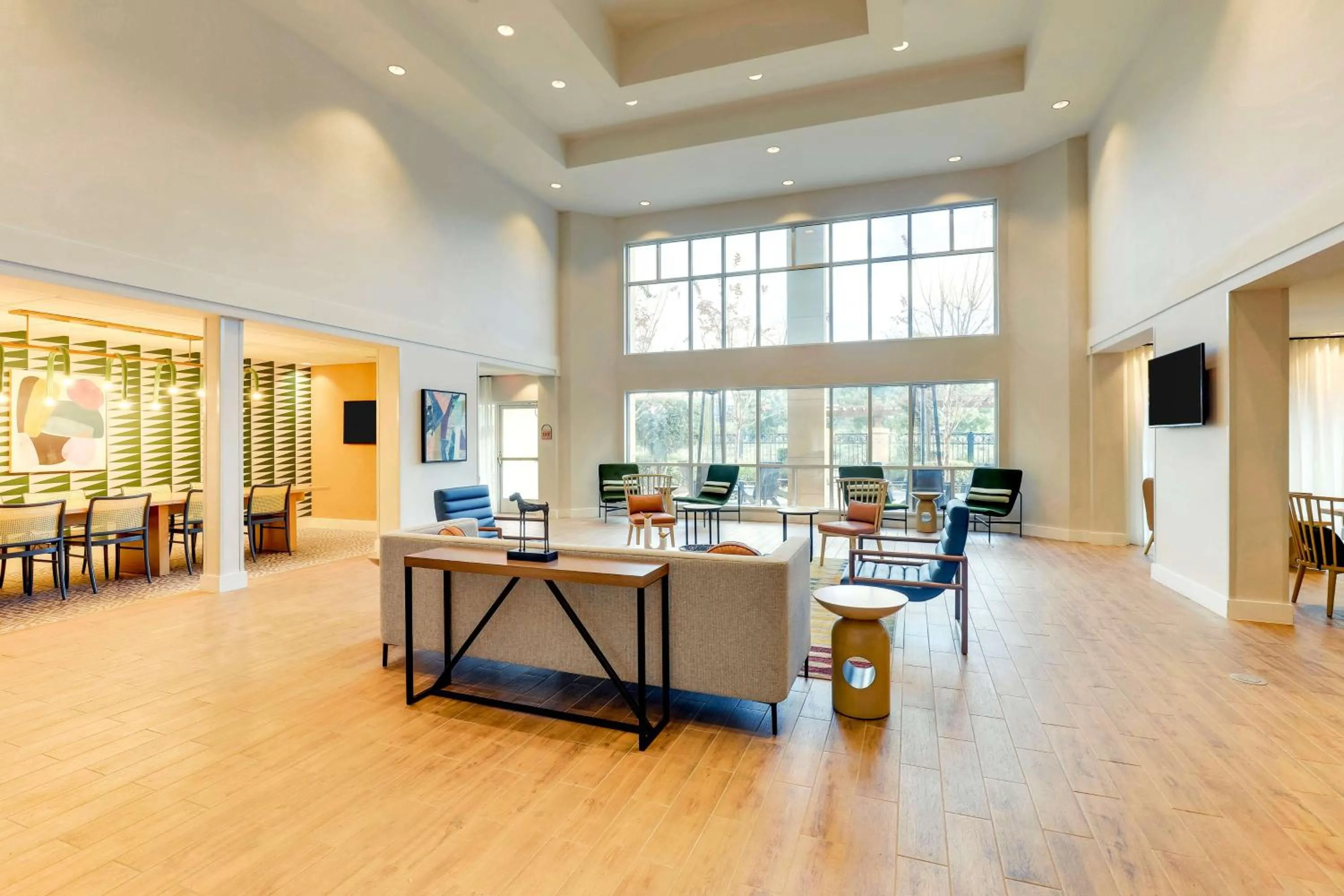 Lobby or reception in Sonesta Select San Francisco Airport Oyster Point Waterfront