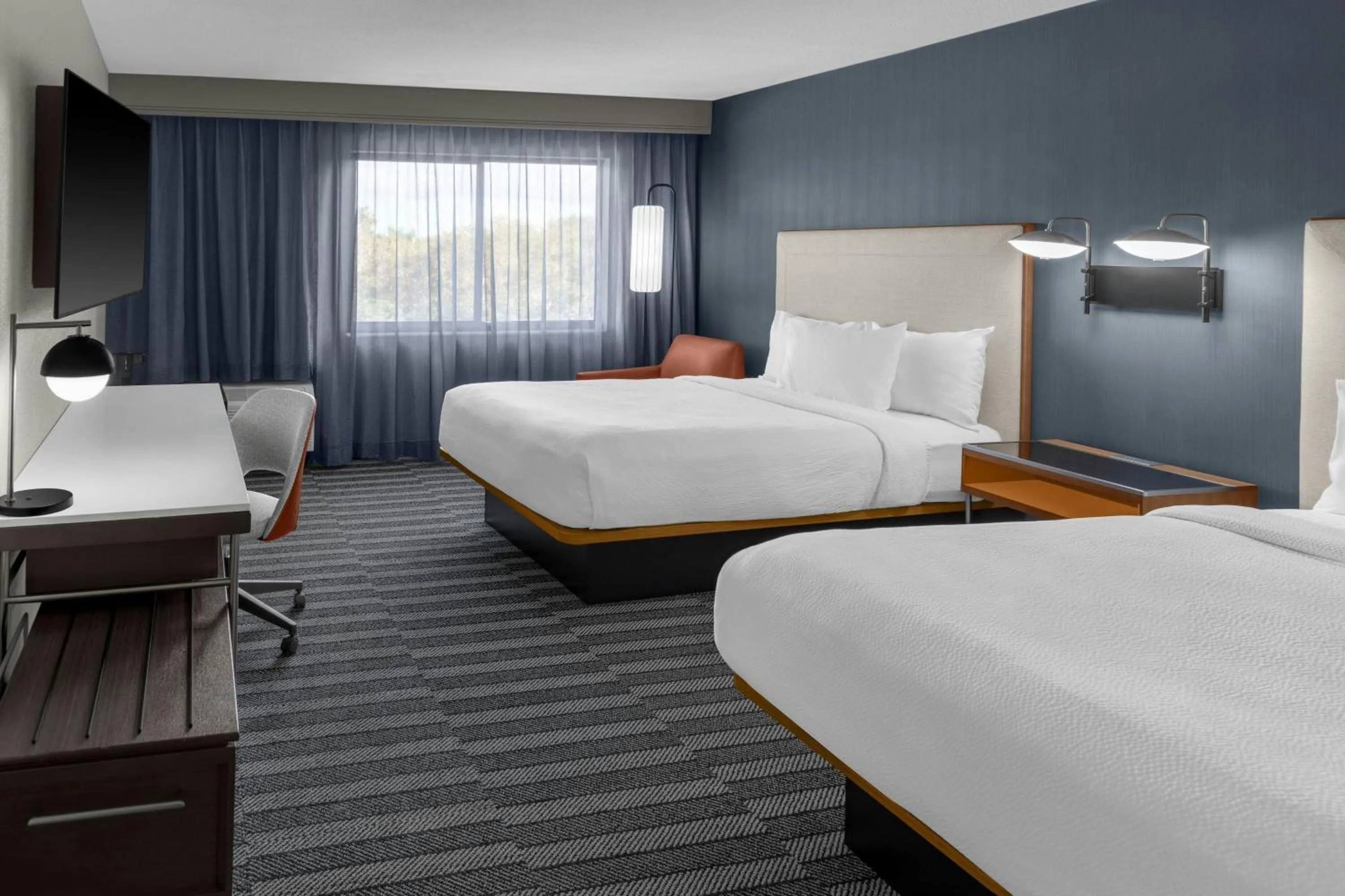 Photo of the whole room, Bed in Courtyard by Marriott Fort Lauderdale Coral Springs