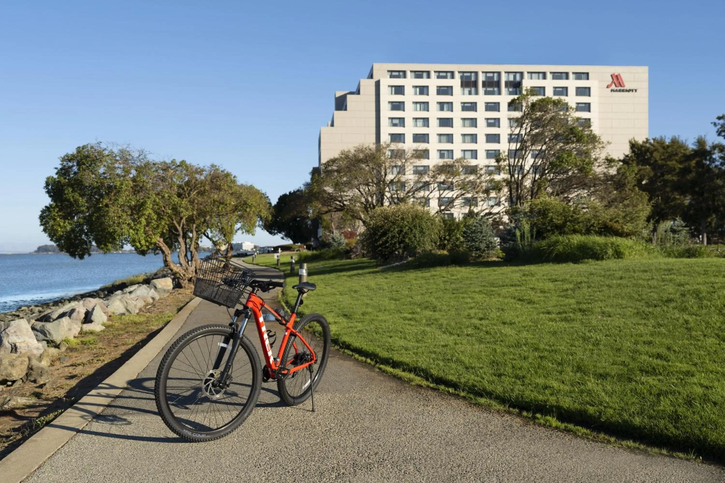 Cycling in San Francisco Airport Marriott Waterfront