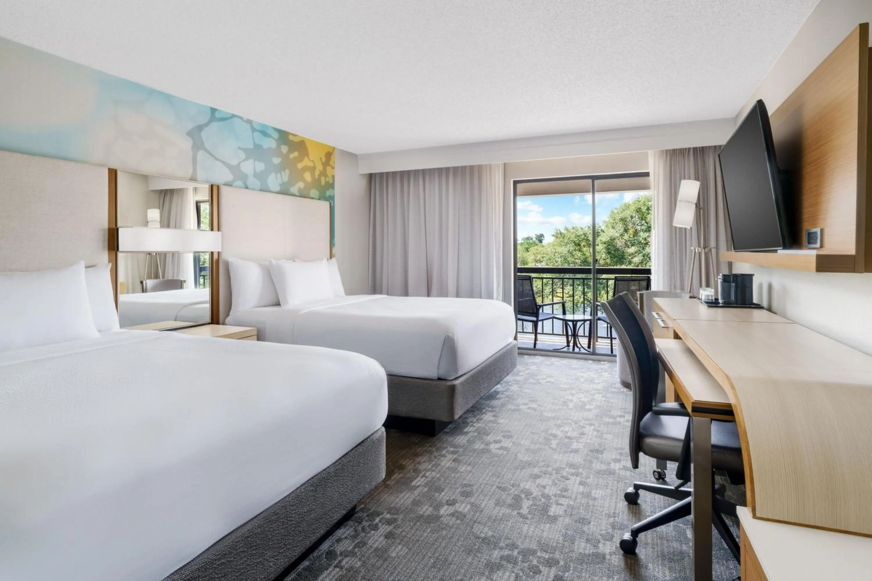Photo of the whole room, Bed in Courtyard by Marriott Orlando Lake Buena Vista at Vista Centre