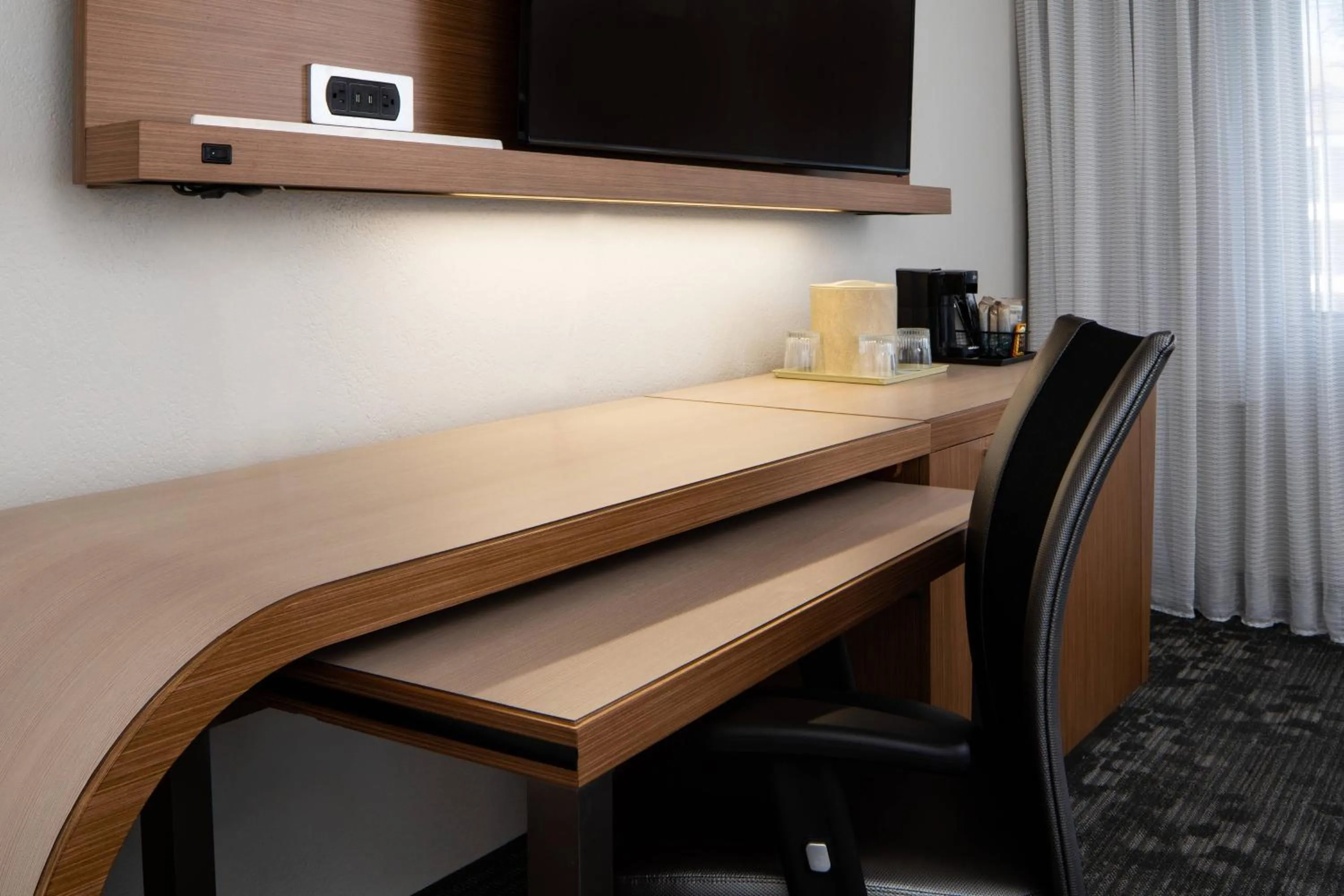 Photo of the whole room in Courtyard by Marriott Orlando Lake Buena Vista at Vista Centre