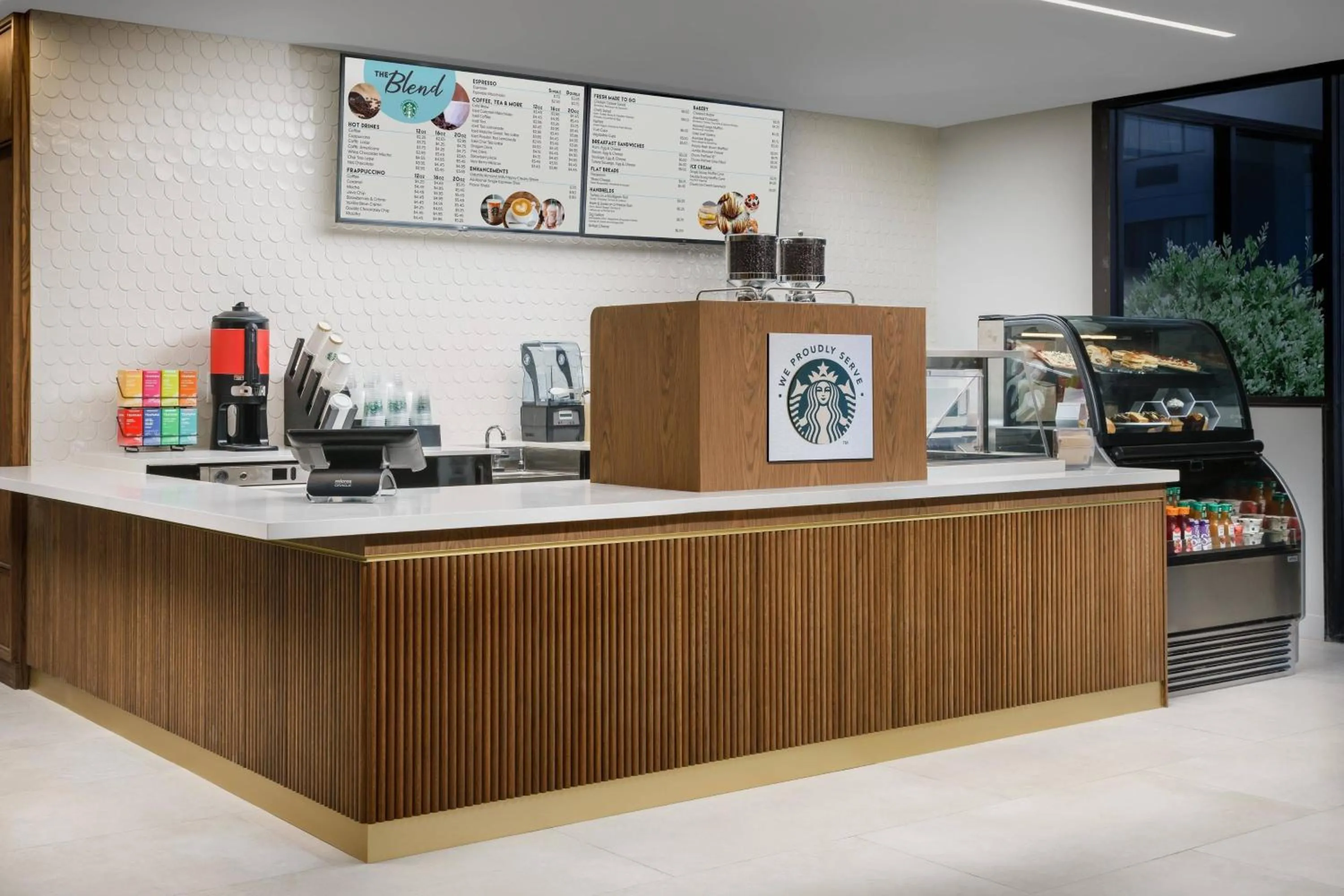 Restaurant/places to eat in Courtyard by Marriott Orlando Lake Buena Vista at Vista Centre