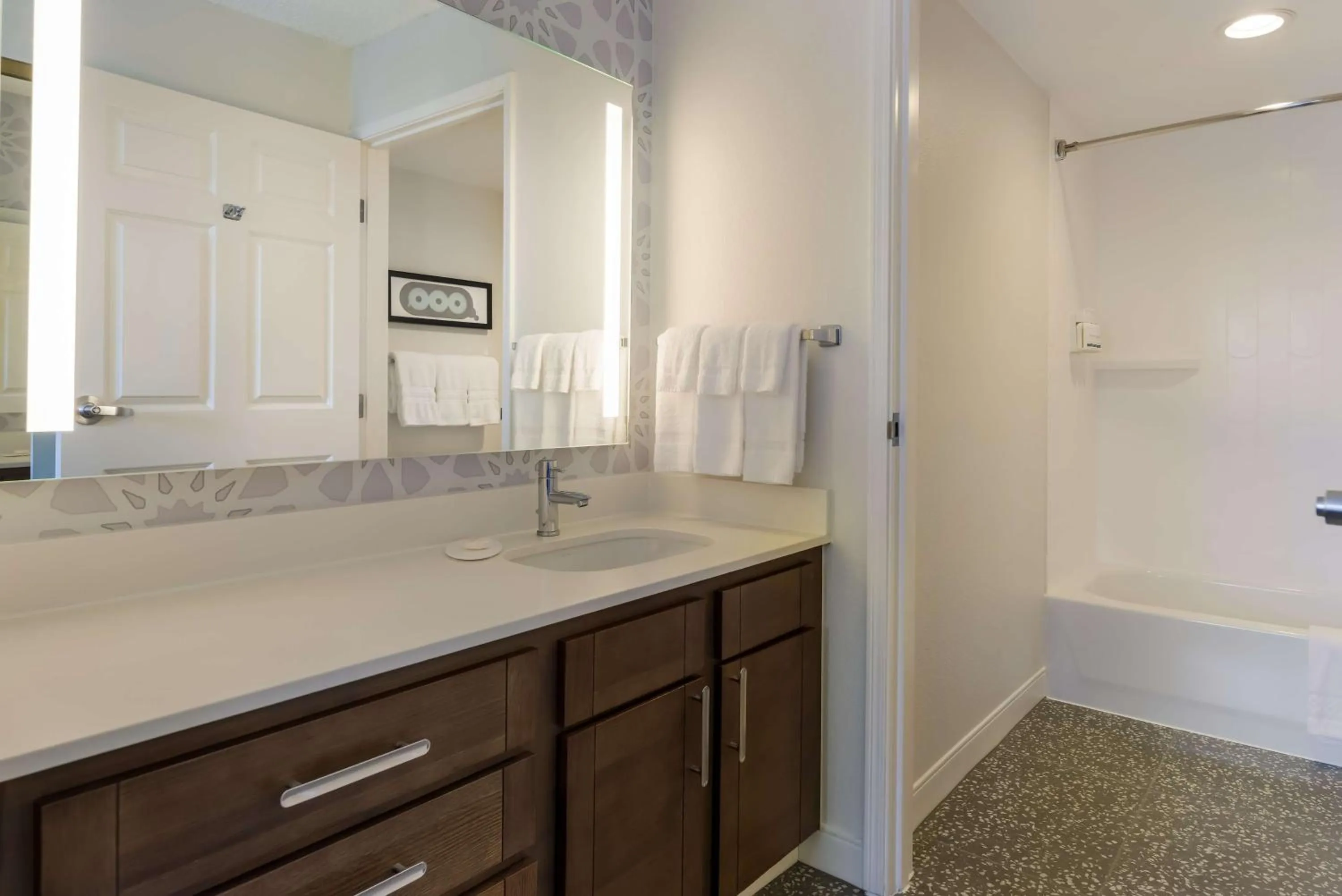 Bathroom in Sonesta ES Suites San Francisco Airport Oyster Point Waterfront