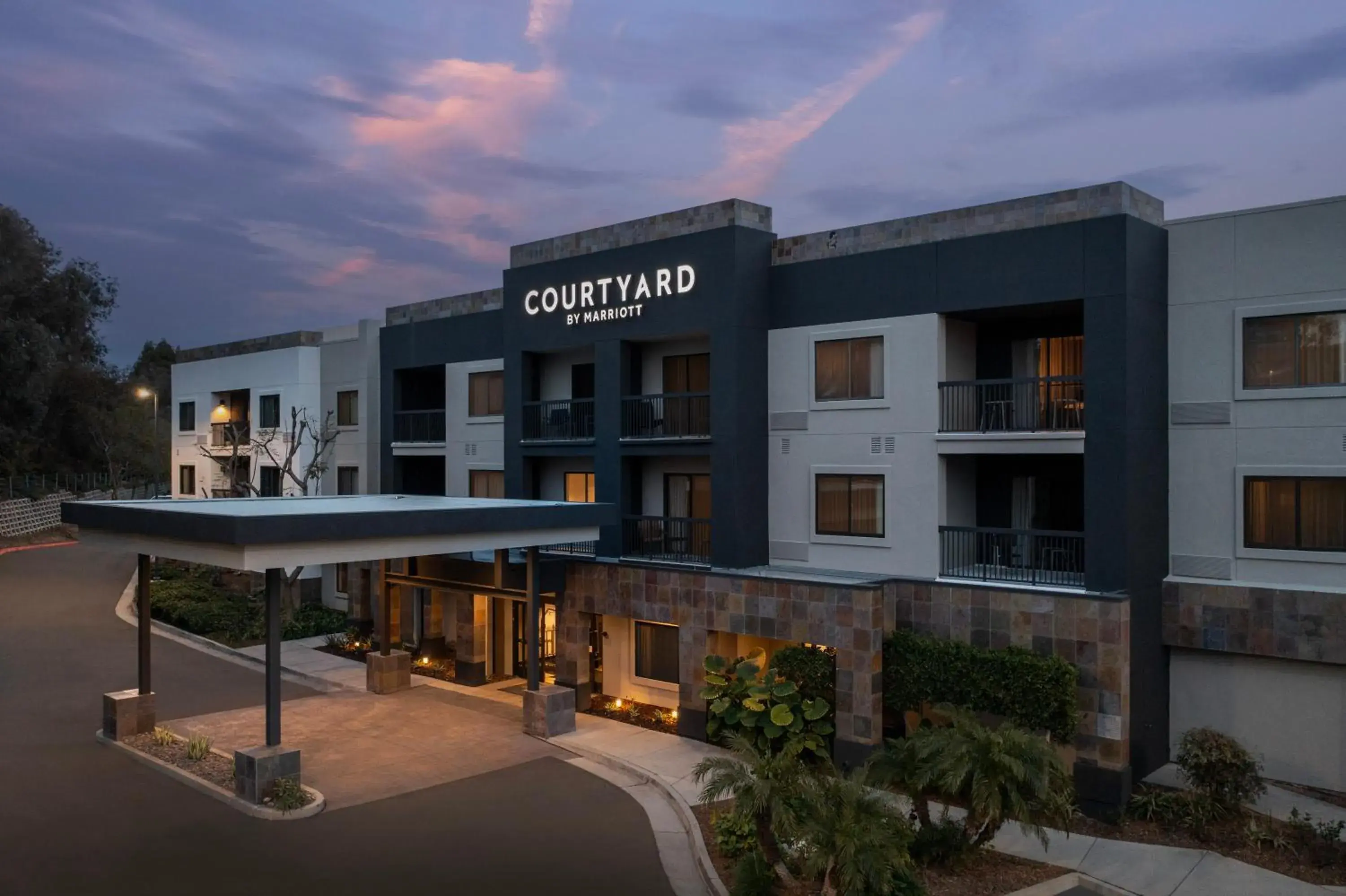 Property building in Courtyard by Marriott San Diego Carlsbad Property building in Courtyard by Marriott San Diego Carlsbad
