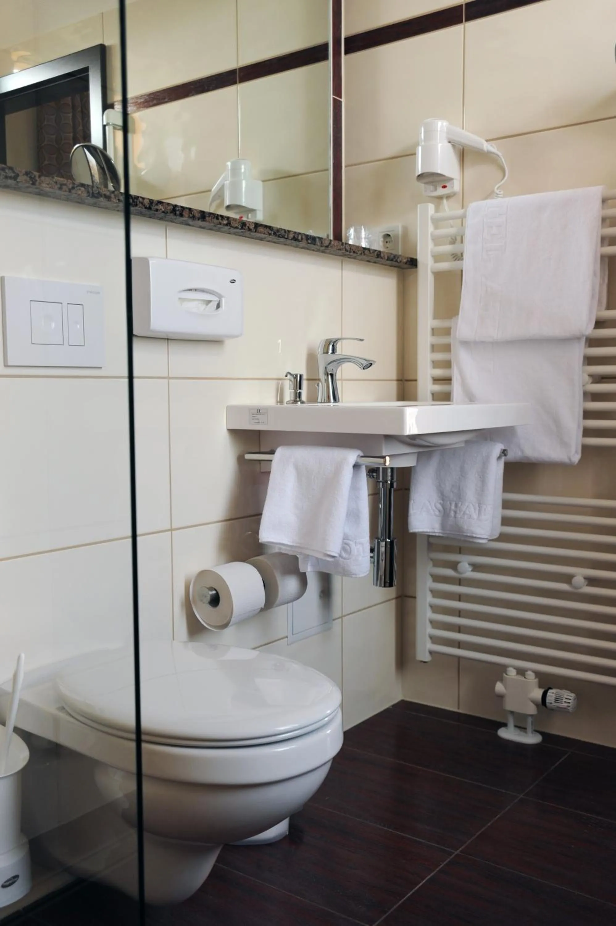 Bathroom in Hotel Atlas Halle